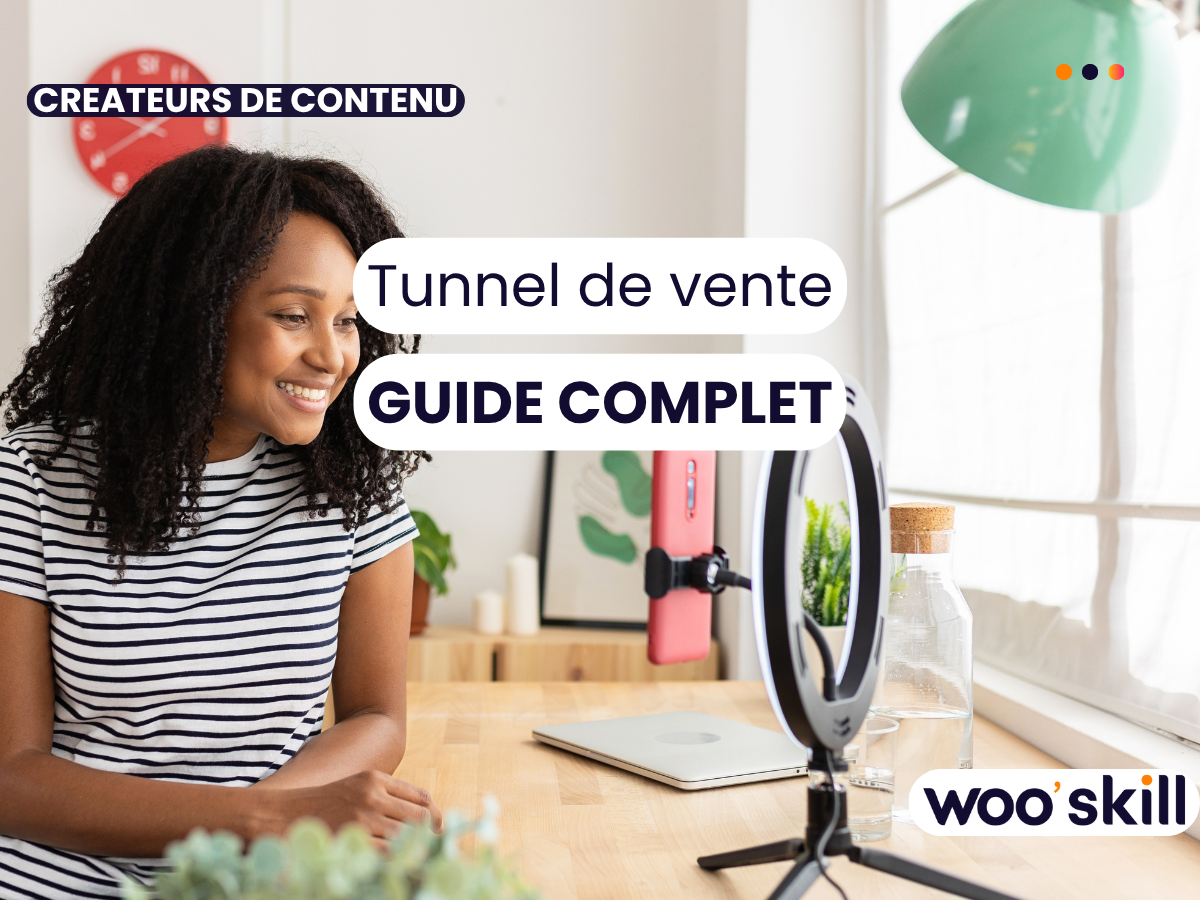Une créatrice de contenu qui crée une vidéo pour son tunnel de vente