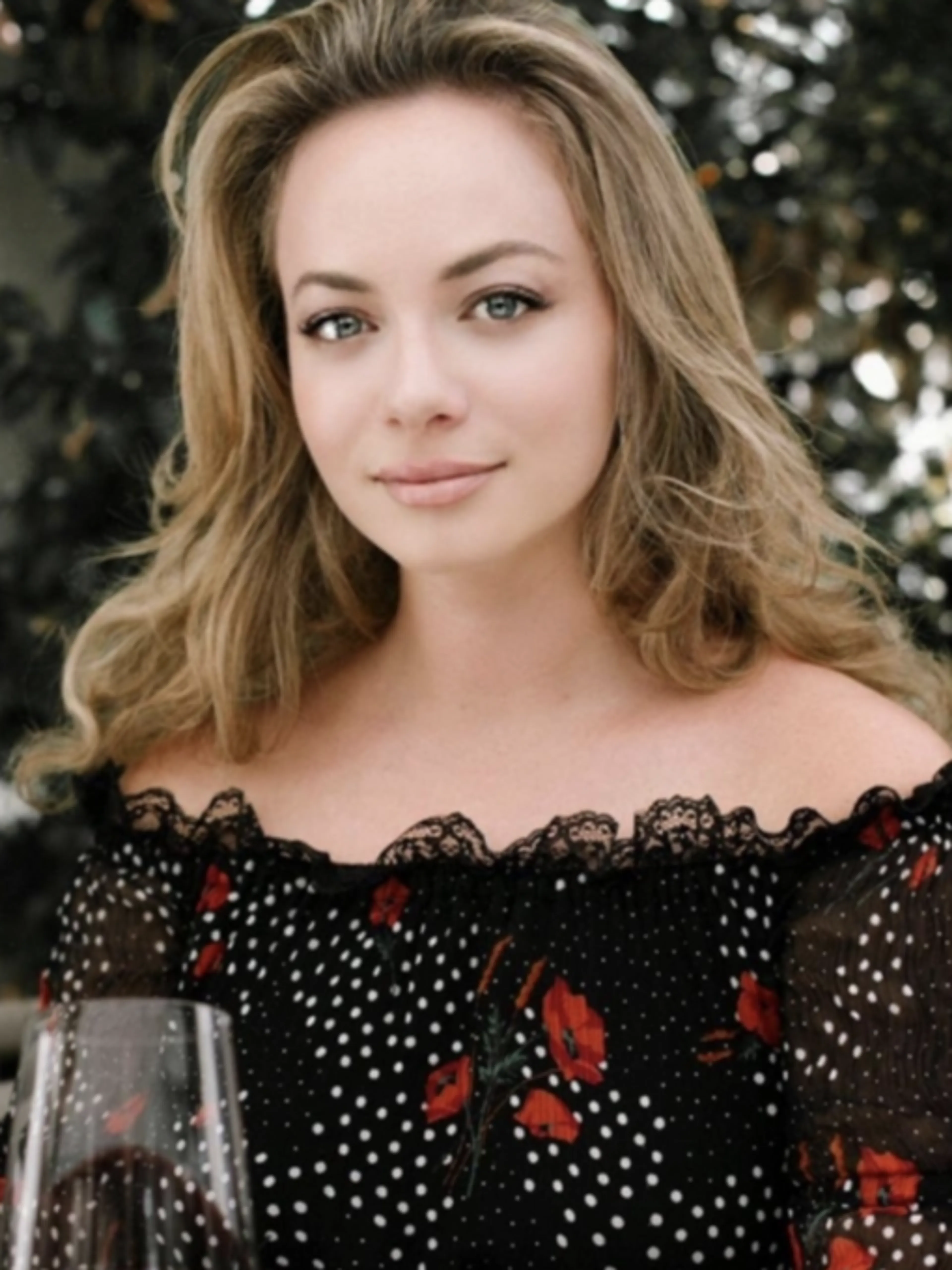 Image de présentation pour l'offre Masterclass gratuite : La réponse à toutes vos questions sur le vin par Gabrielle