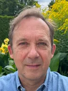 Jean-Yves vous présente ses services sur la plateforme Wooskill.