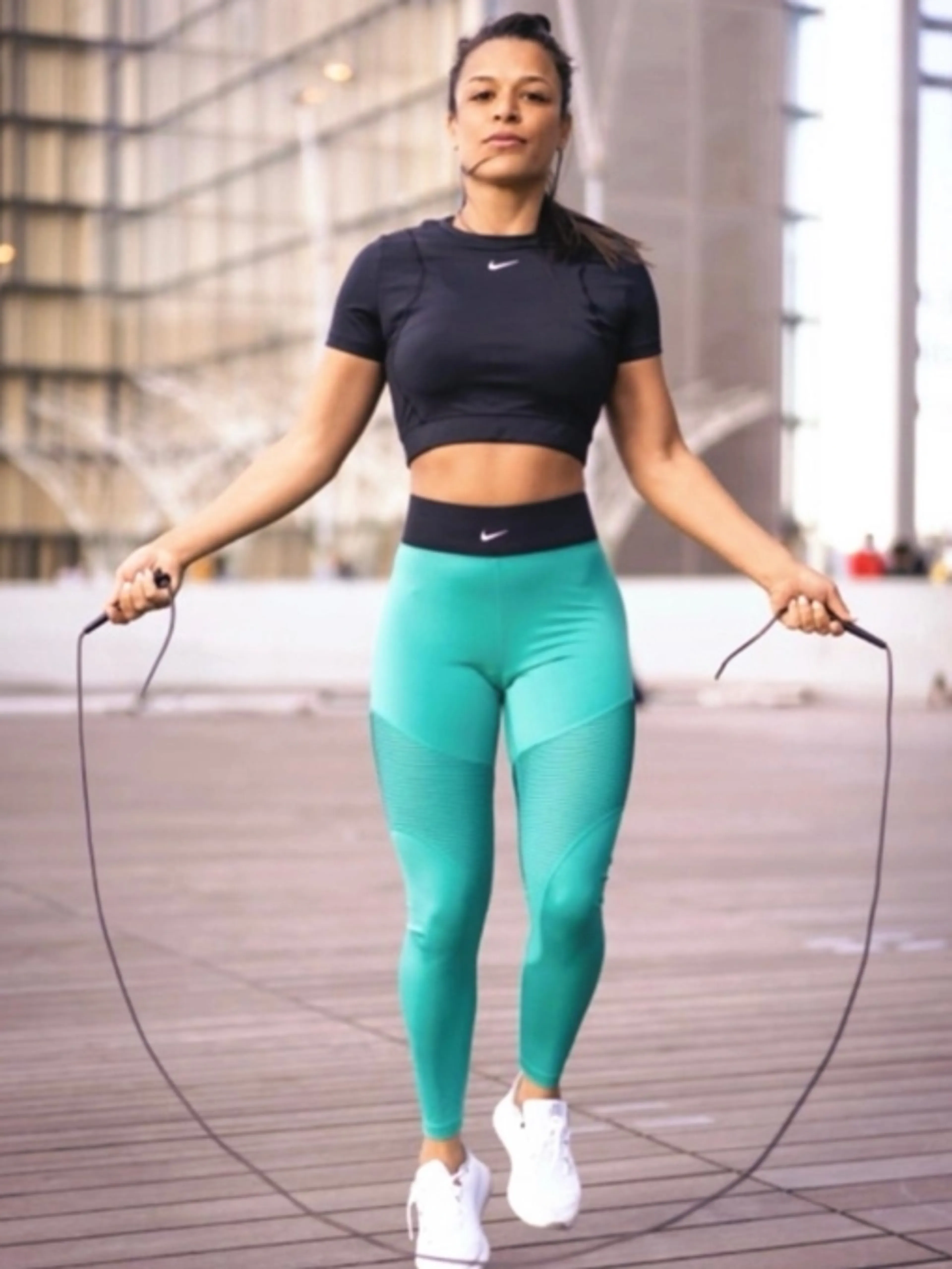 Image de présentation pour l'offre Bonjour
Je vous propose une séance de sport avec moi.
1h de dépassement de soi et de bien être. par Camelia