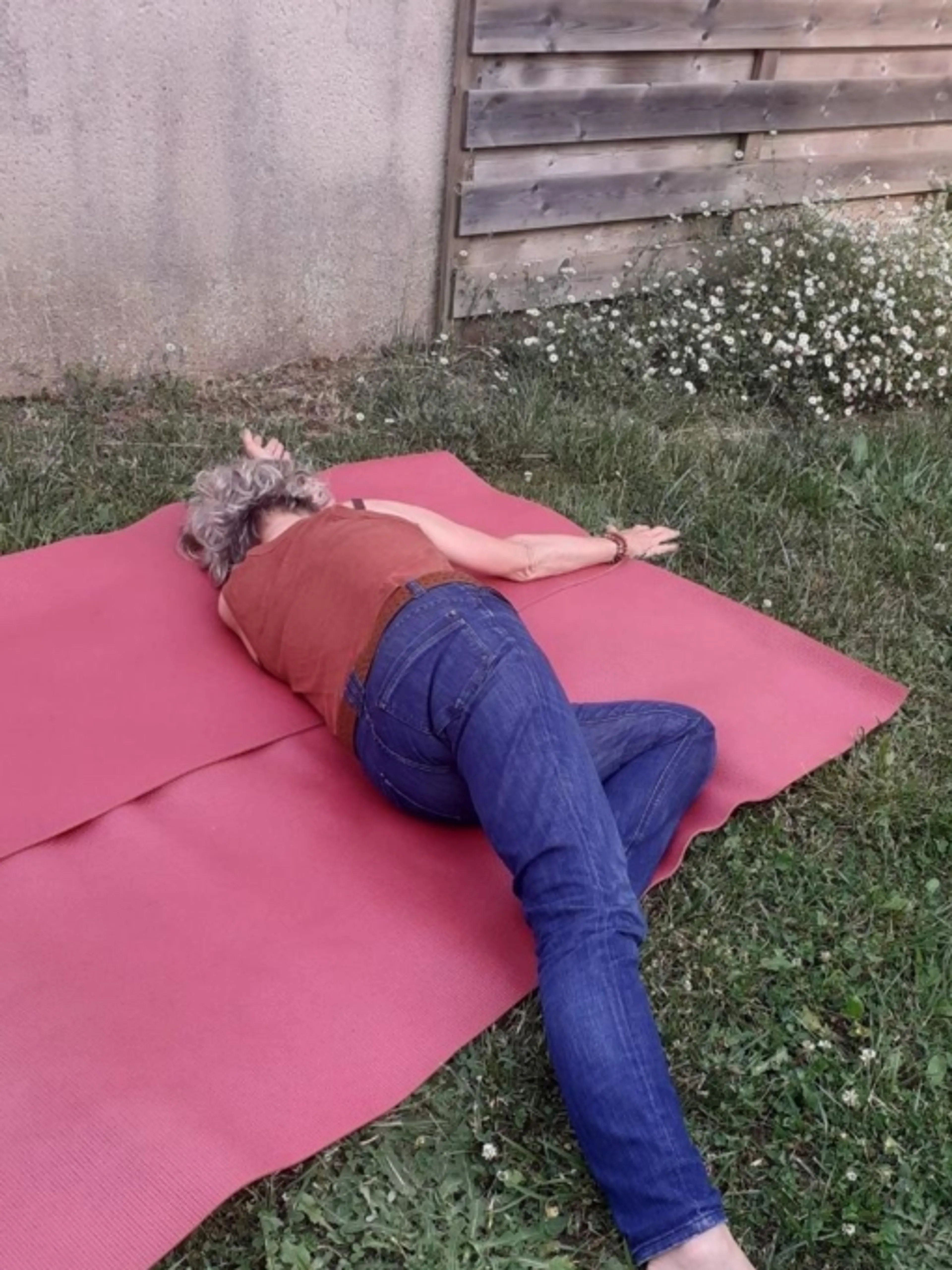 Image de présentation pour l'offre Atelier fascias en mouvement : Libérez votre potentiel de guérison naturel par Catherine Yoga