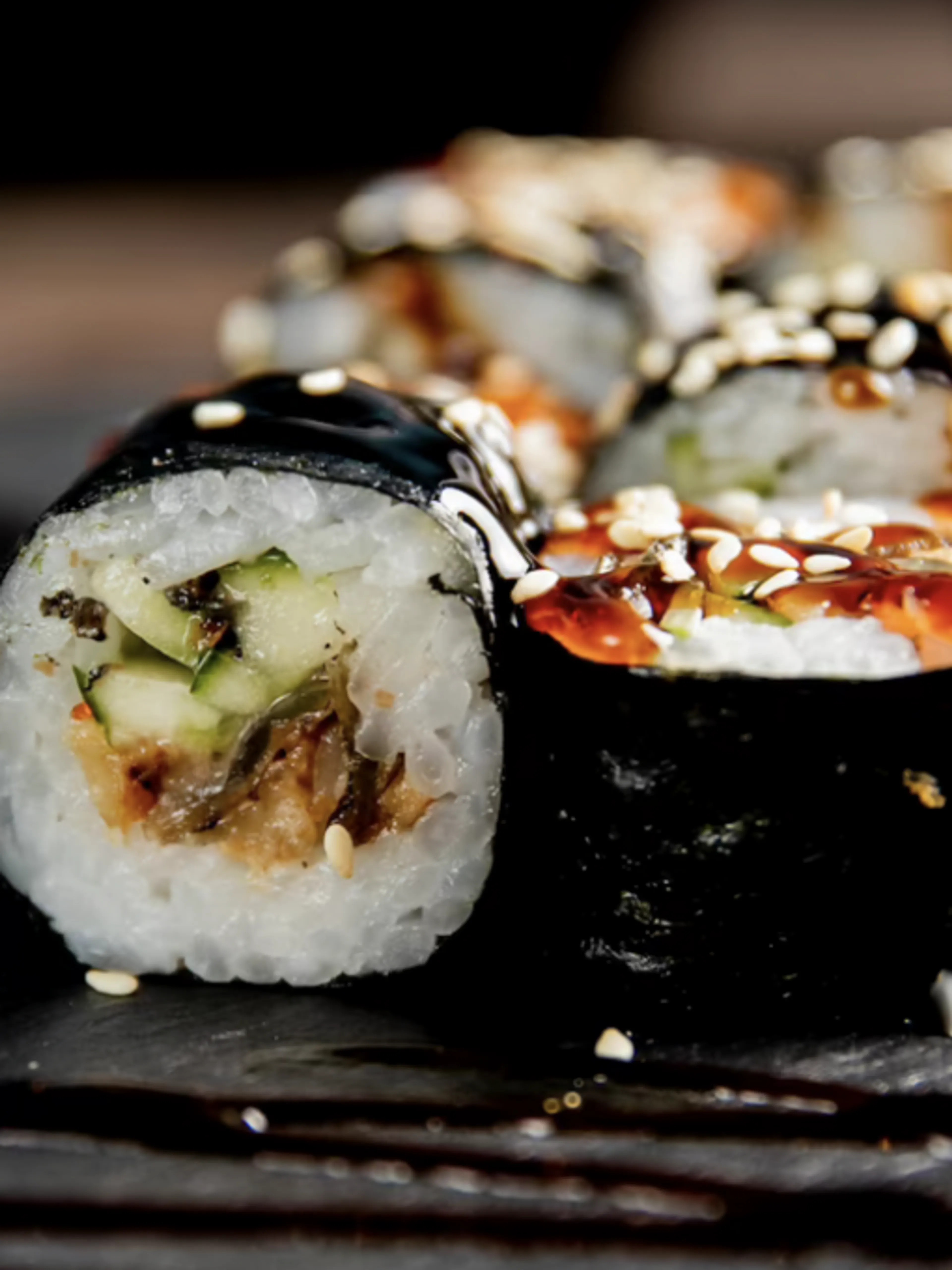 Image de présentation pour l'offre Apprenez à préparer vos makis et les california rolls ! par Abdel