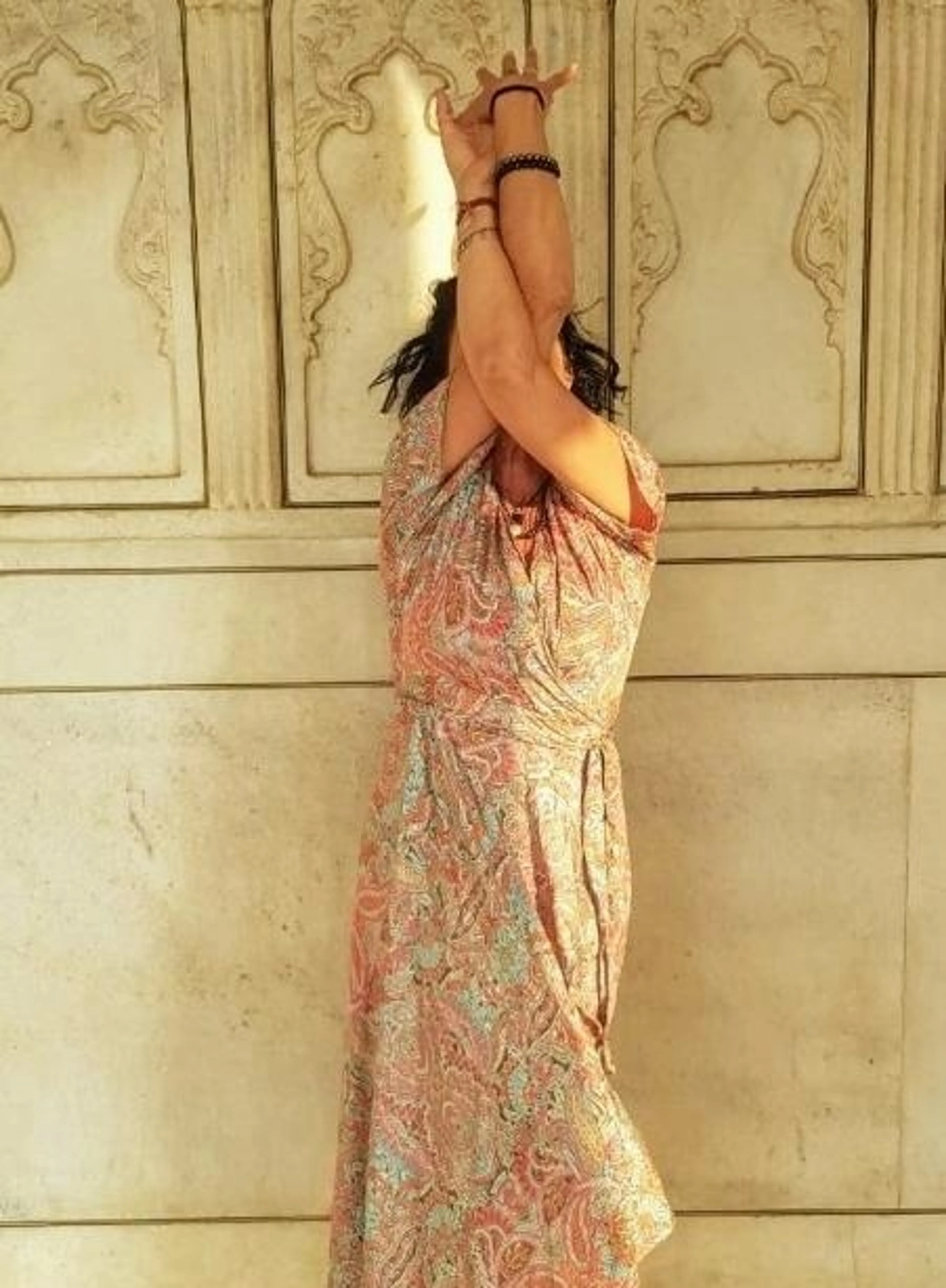 Image de présentation pour l'offre Voyage intérieur apaisant : Yin Yang Yoga pour la conscience profonde par Yogakarma