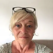 Claire vous présente ses services sur la plateforme Wooskill.