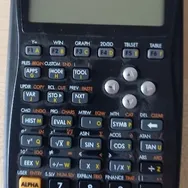 Alain presents their services on the Wooskill platform.