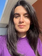 Yasmine vous présente ses services sur la plateforme Wooskill.