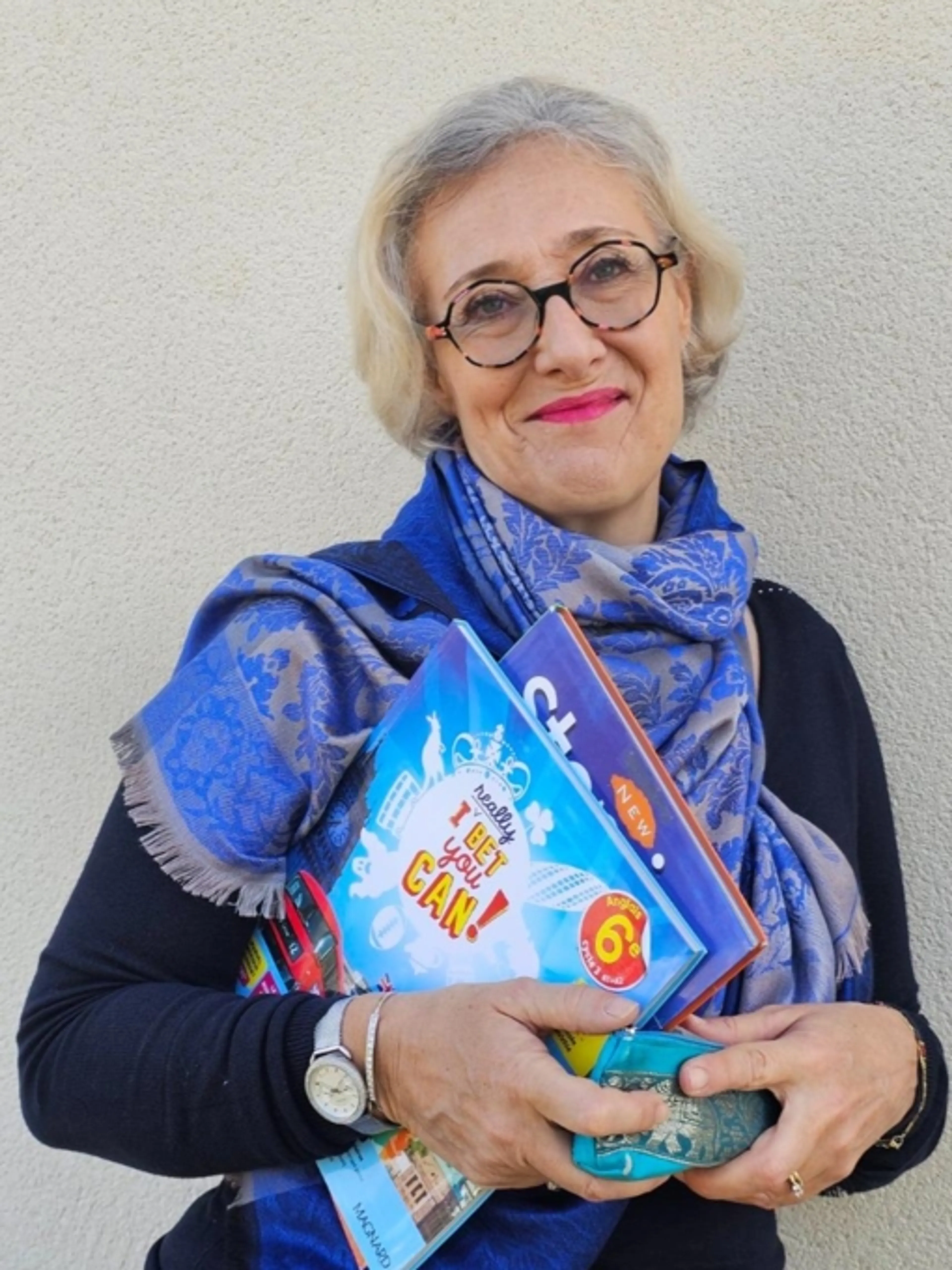 Image de présentation pour l'offre Maîtrisez le prétérit ! Parlez du passé en anglais sans stress 🚀 par Véronique/ Anglais utile facile