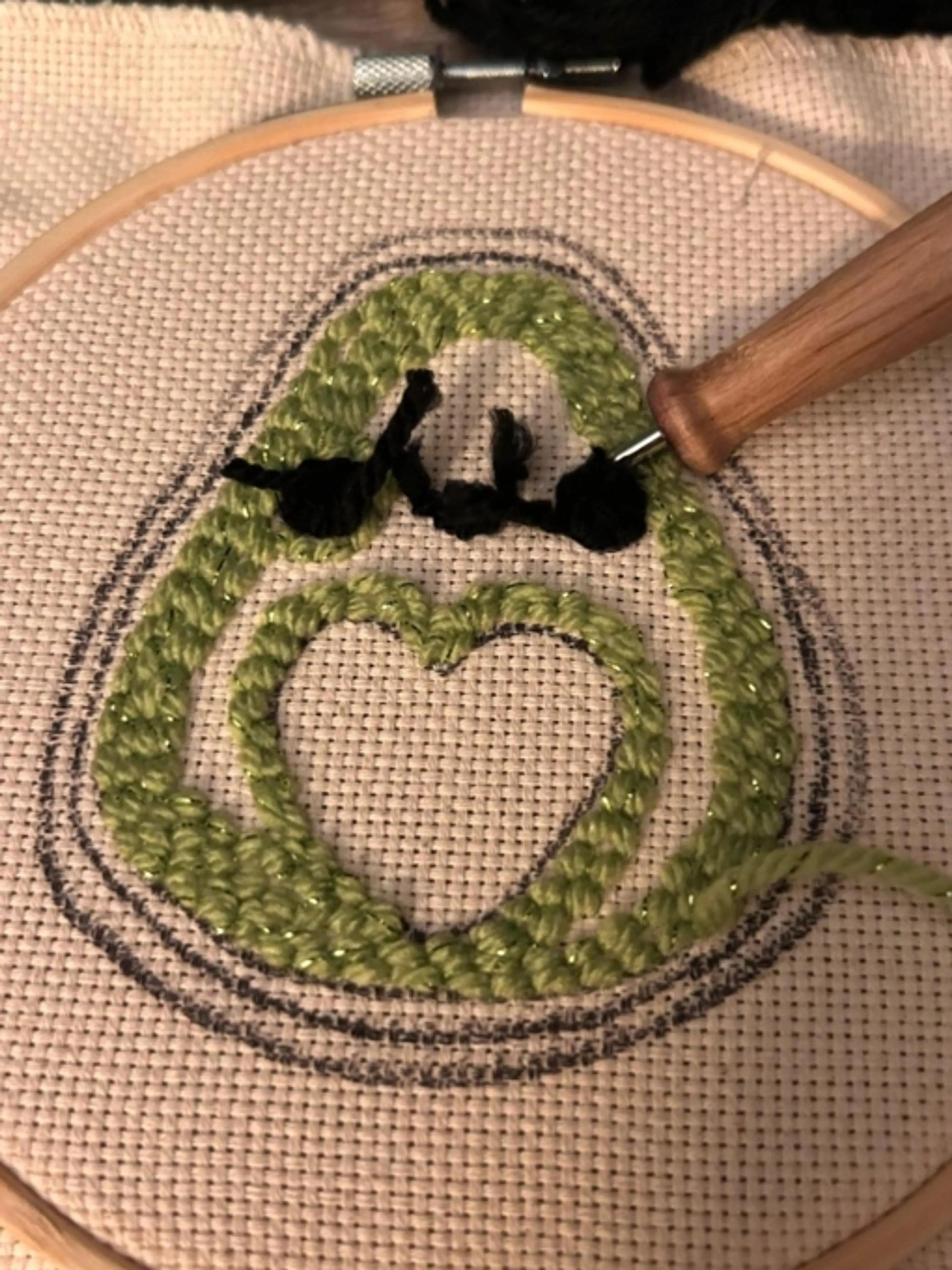 Image de présentation pour l'offre Crée ton adorable sous-verre avocat en punch needle ! 🥑 par LYLY