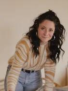 Cécile vous présente ses services sur la plateforme Wooskill.