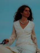 Claire vous présente ses services sur la plateforme Wooskill.