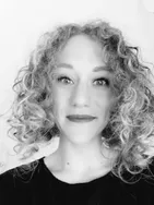 roxane vous présente ses services sur la plateforme Wooskill.