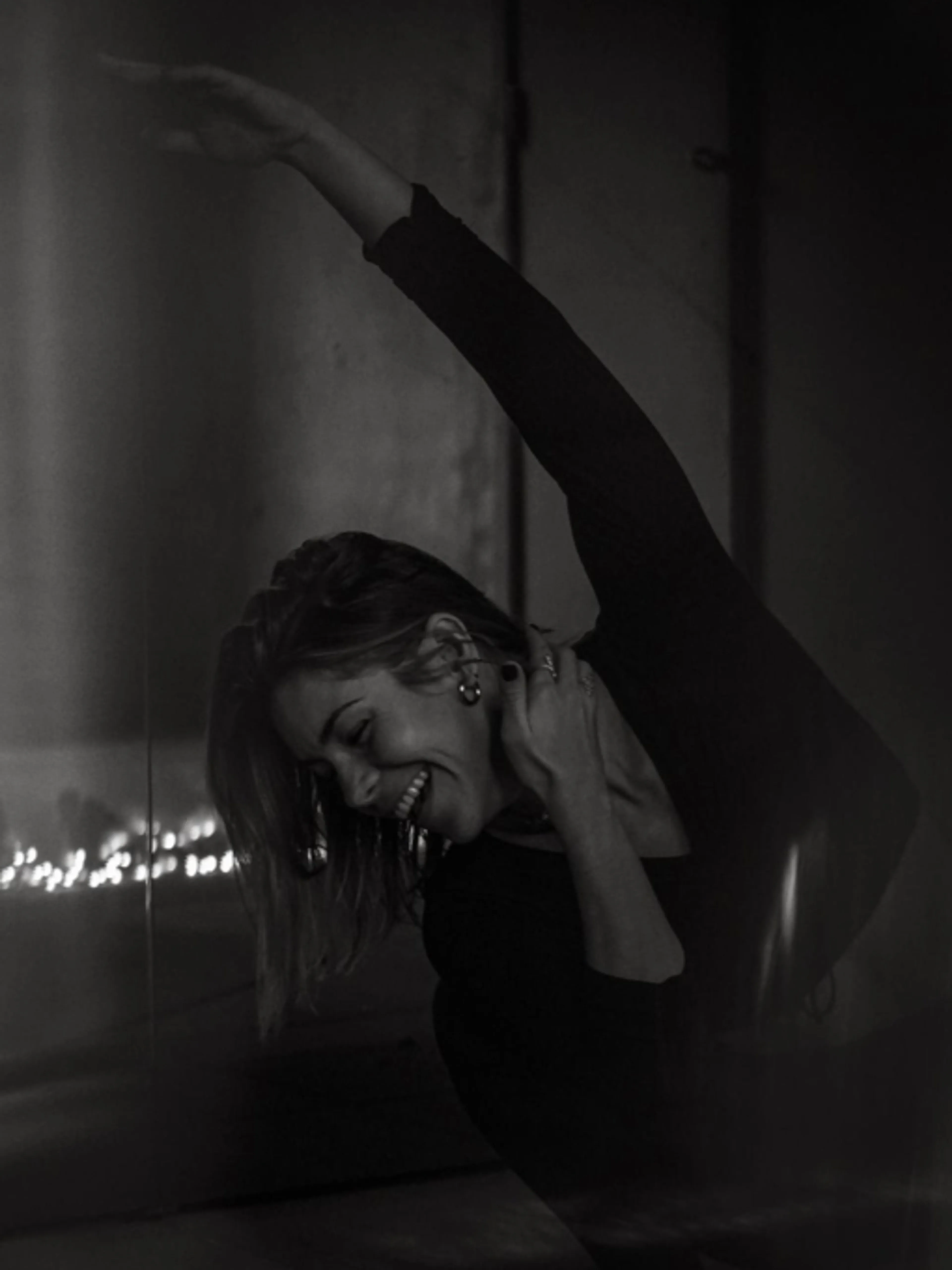 Image de présentation pour l'offre Power Yoga ❤️🔥 · cours de yoga dynamique et accessible à tous niveaux · vendredi à 12h15 par Camille
