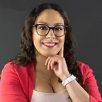 Mounia Feliachi vous présente ses services sur la plateforme Wooskill.