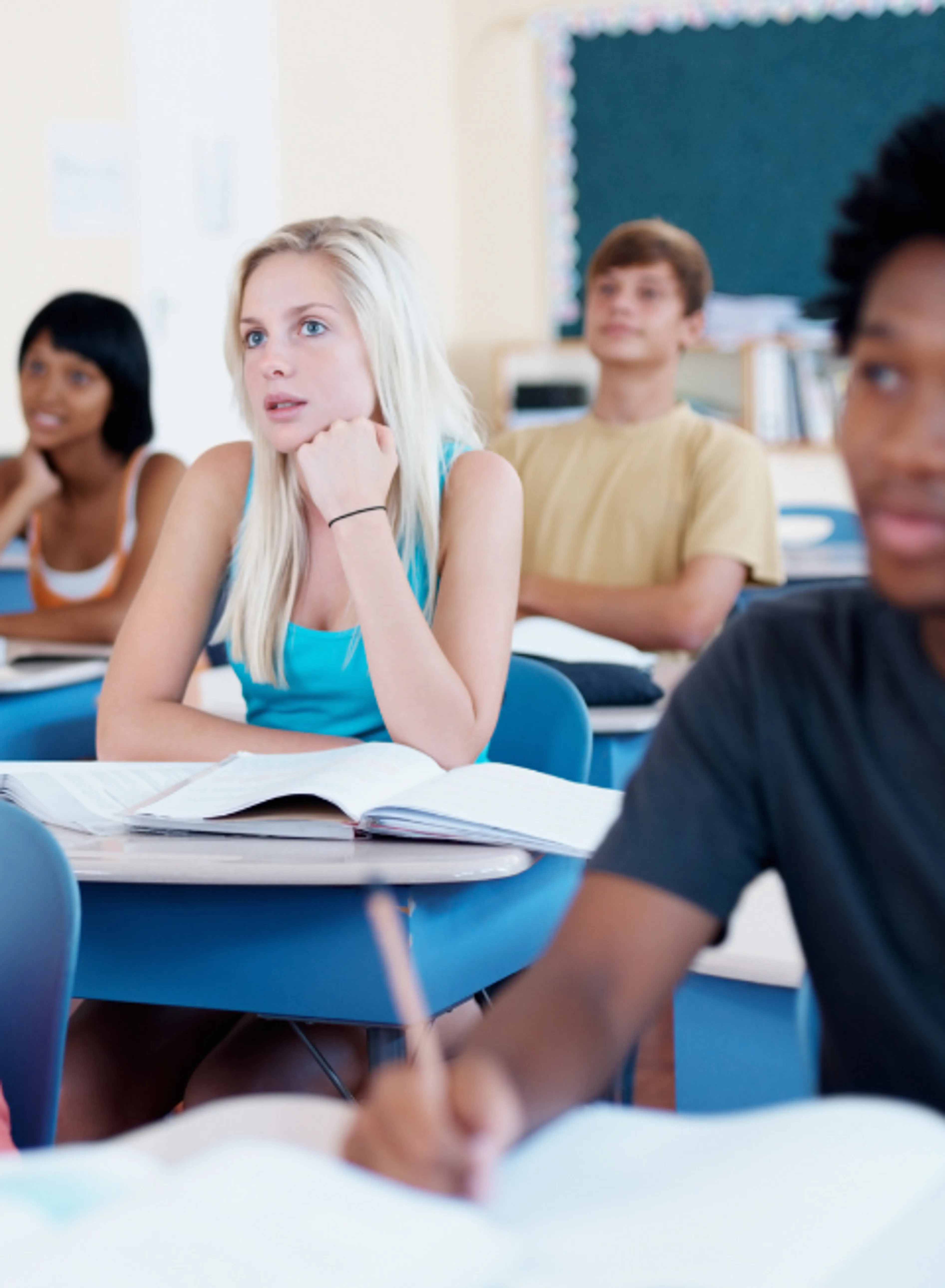 Cours de mathématiques pour des élèves du primaire et du secondaire