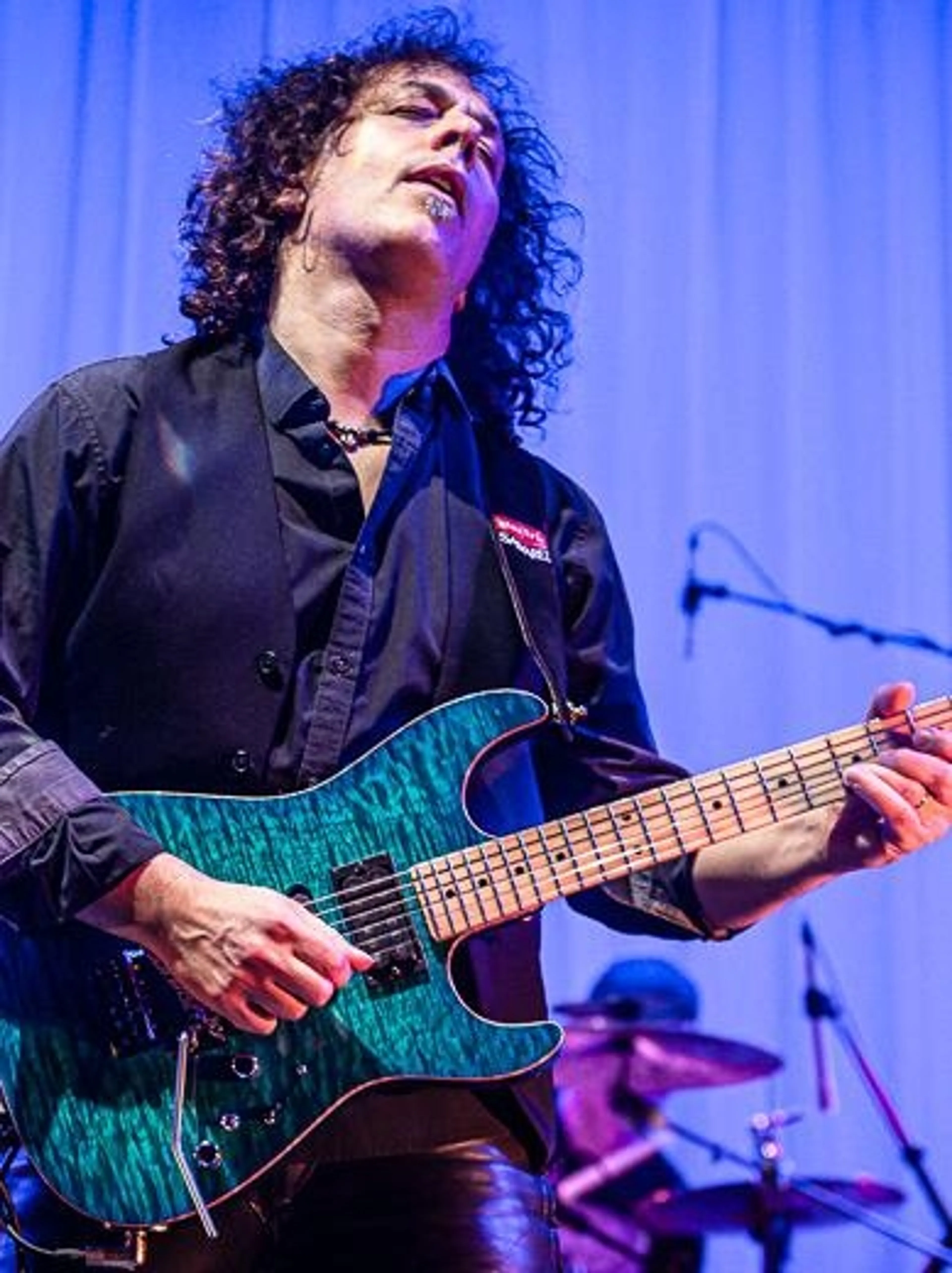 Image de présentation pour l'offre Cours de guitare ENFANT/ADO en visio par Renaud