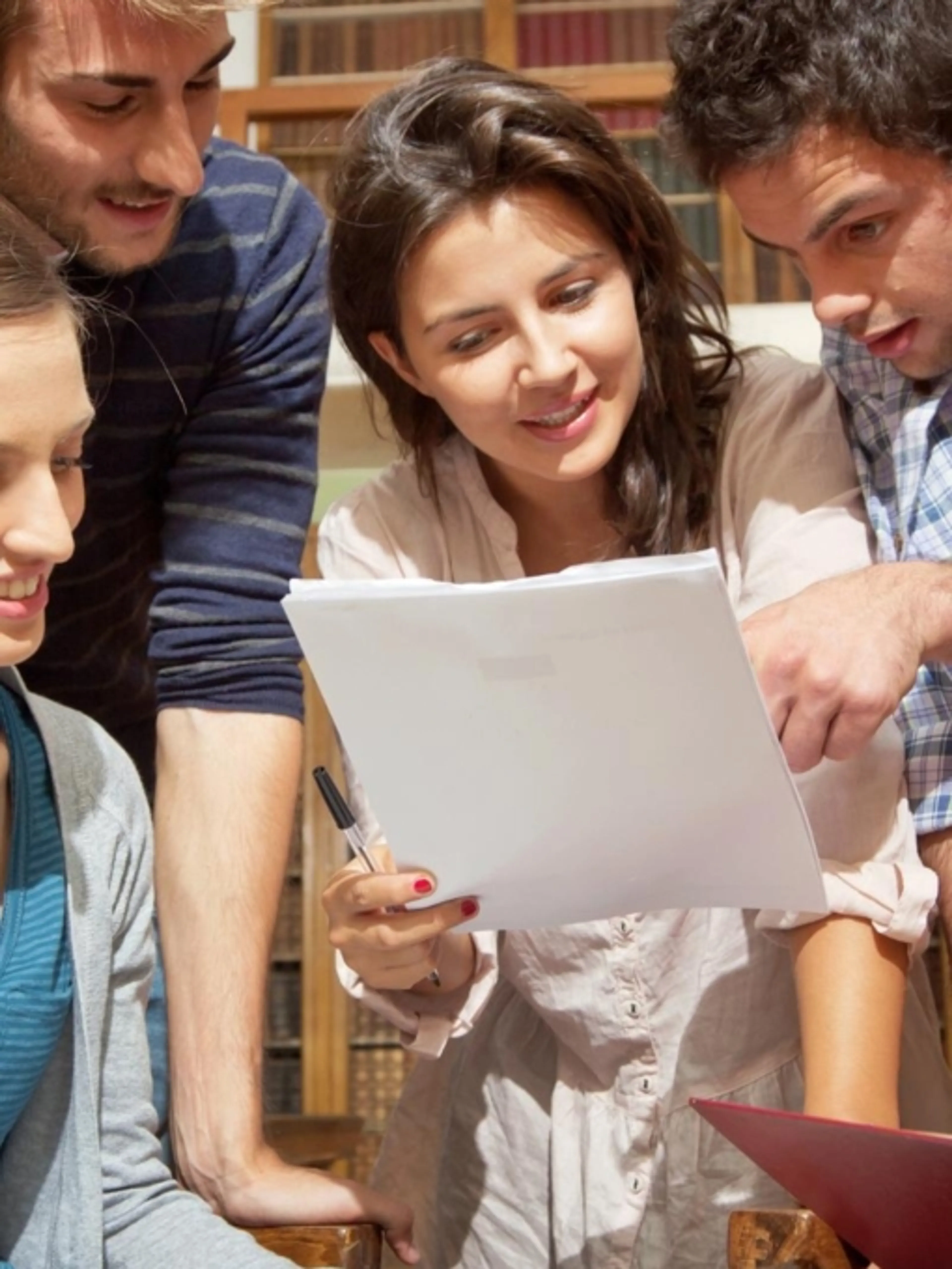 Image de présentation pour l'offre Initiation à la contraction de texte par Olivia