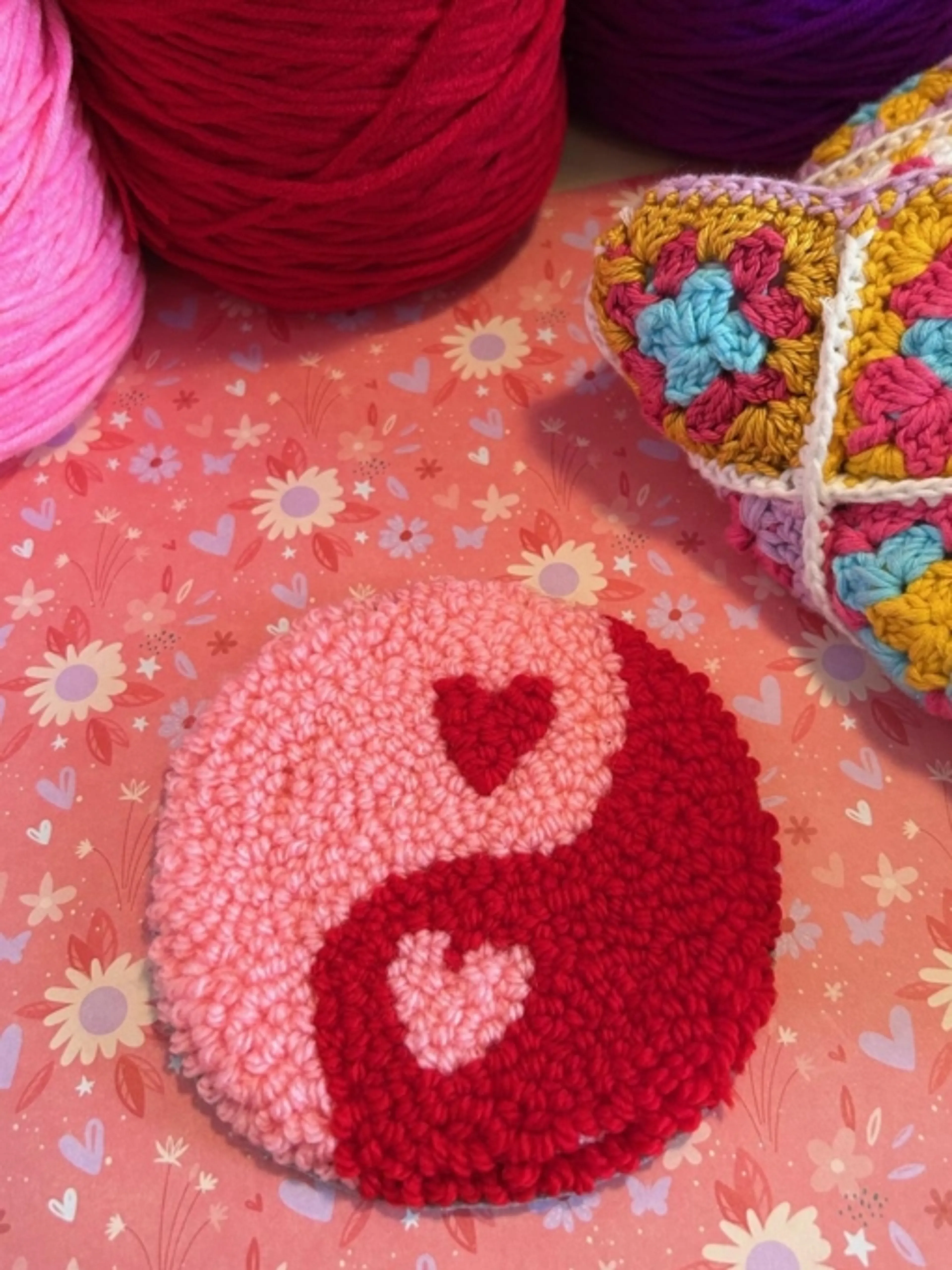 Image de présentation pour l'offre Atelier collectif - Punch needle pour tous niveaux ! par LYLY