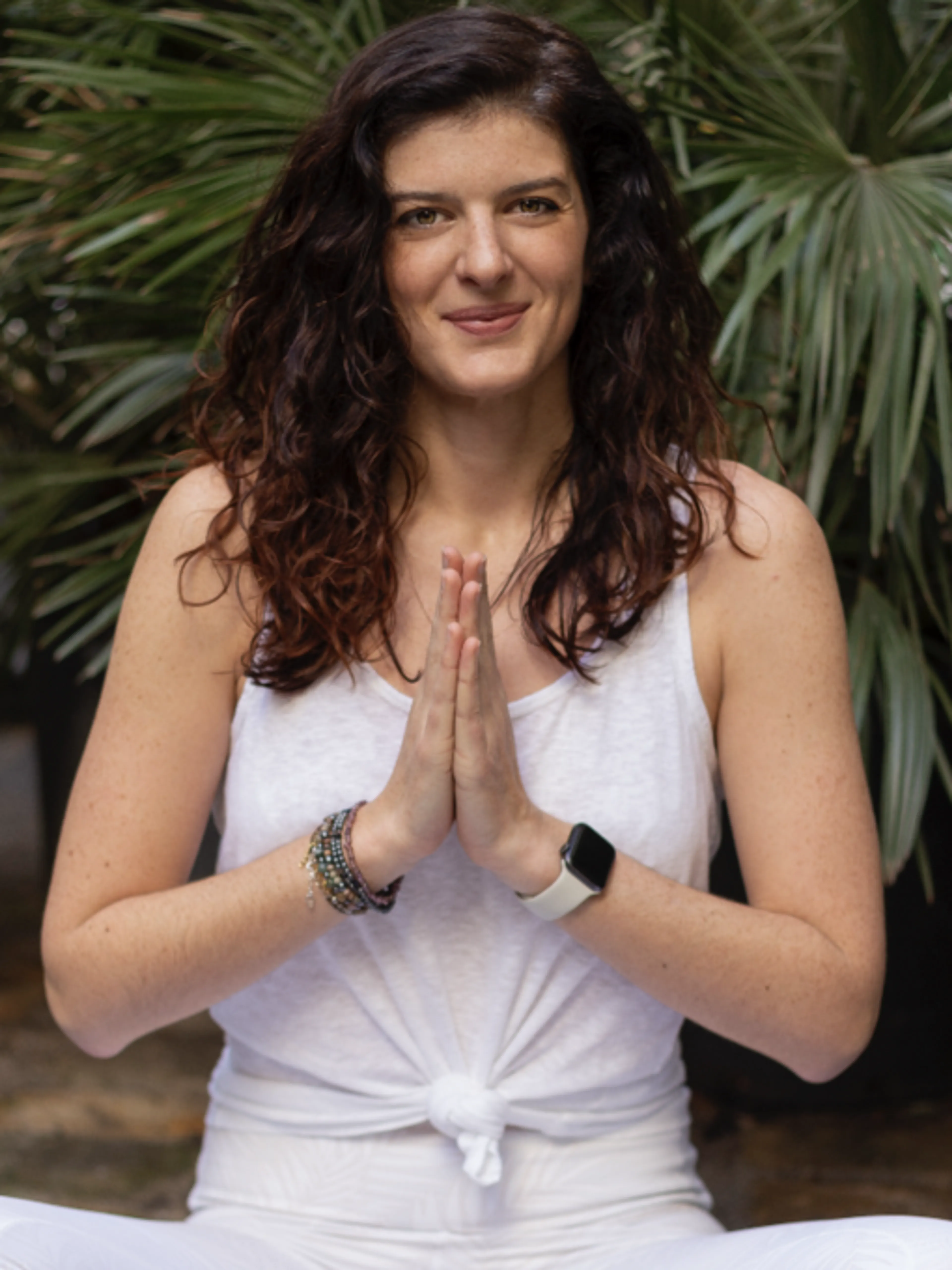 Image de présentation pour l'offre Transformez votre vie avec le Yoga Strala : Cours personnalisés à domicile pour tous les âges et niveaux ! par Roxanne