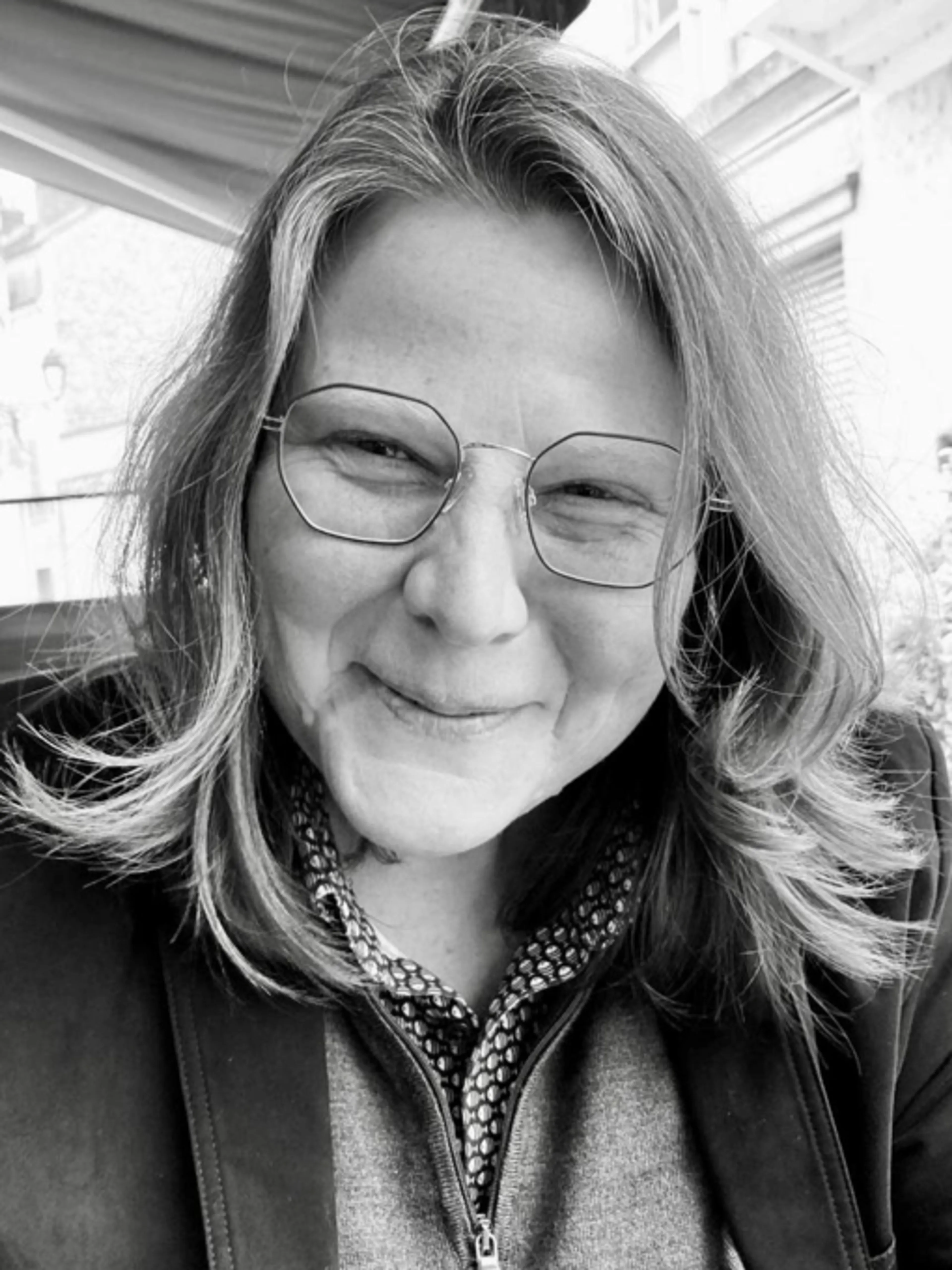 Image de présentation pour l'offre Outre le questionnement chirurgical, je propose un processus de coaching créatif permettant d’atteindre les objectifs que vous vous serez fixés. par Sophia