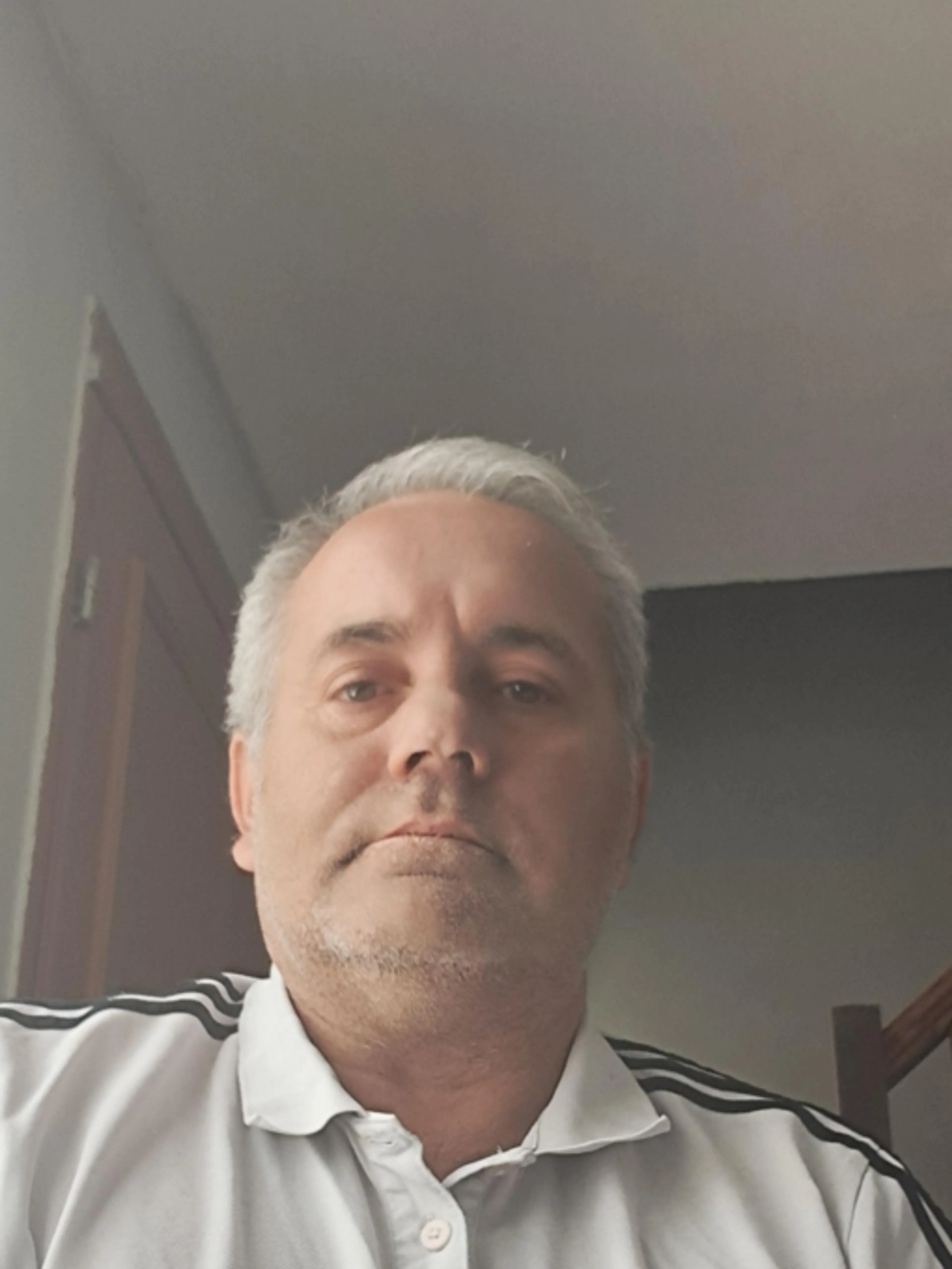 "Découvrez la puissance de l'hypnose pour transformer votre vie ! En tant qu'hypnopraticien expérimenté, je vous offre un accompagnement personnalisé