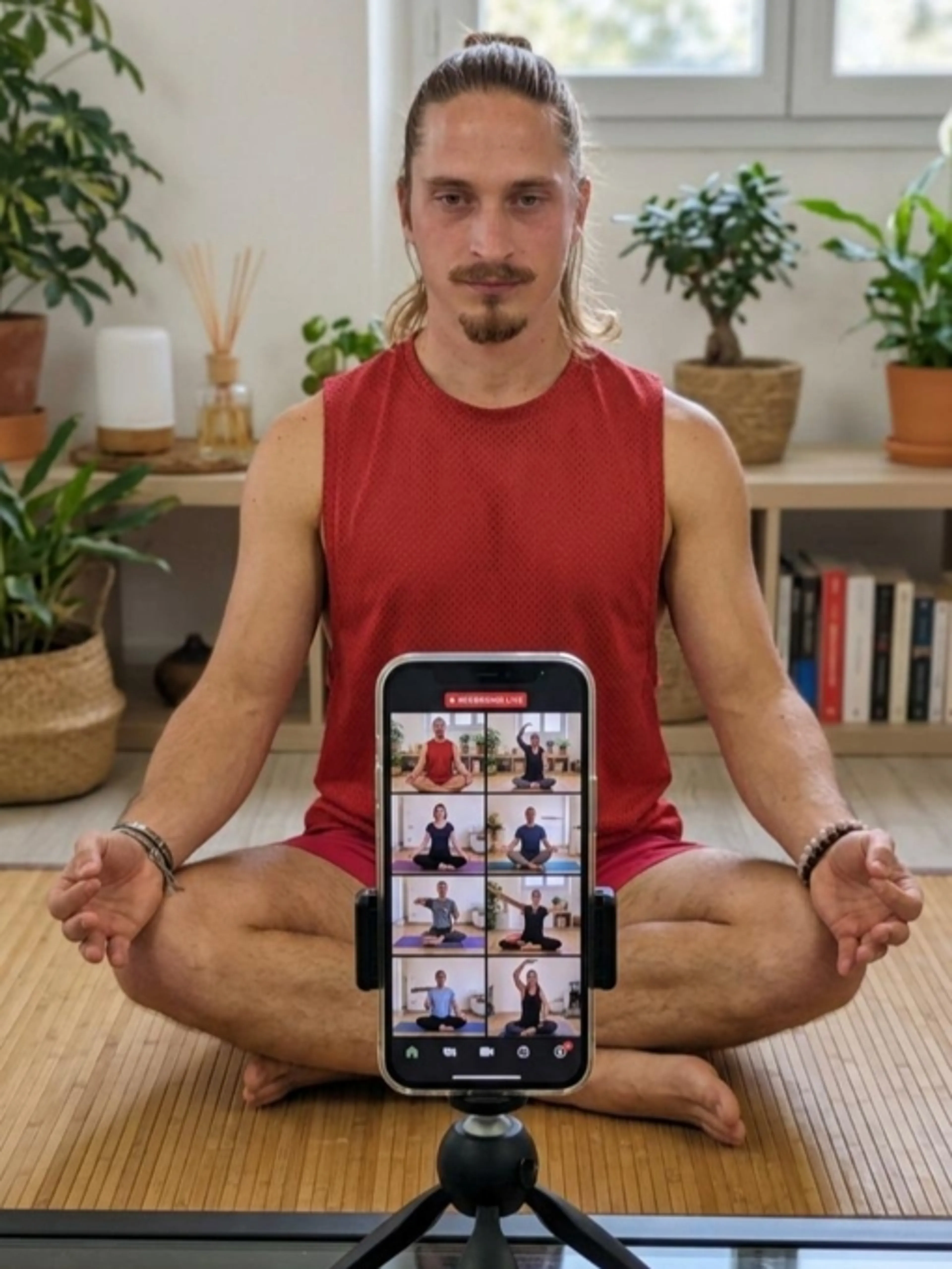 Image de présentation pour l'offre Gym Posturale : respirations et mouvements en conscience pour un corps ancré et libre ! par Konstantin