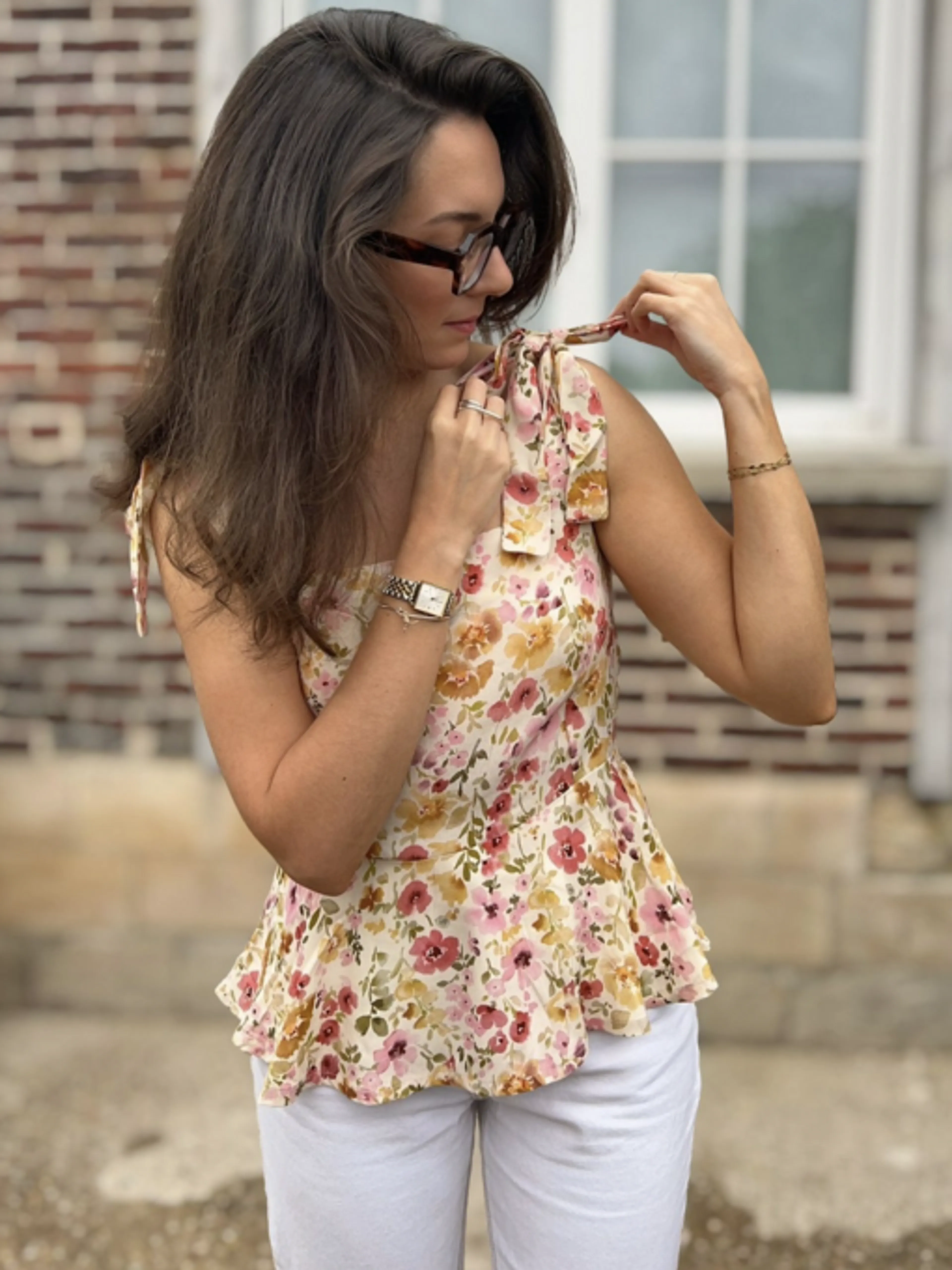 Image de présentation pour l'offre De débutante à confiante : les bons gestes pour progresser en couture 🧵 par Noëmie