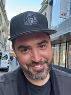 Raphaël Vian vous présente ses services sur la plateforme Wooskill.