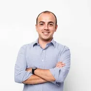 Luca vous présente ses services sur la plateforme Wooskill.