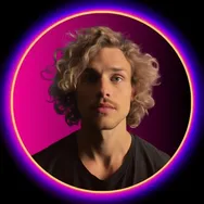 Antony vous présente ses services sur la plateforme Wooskill.