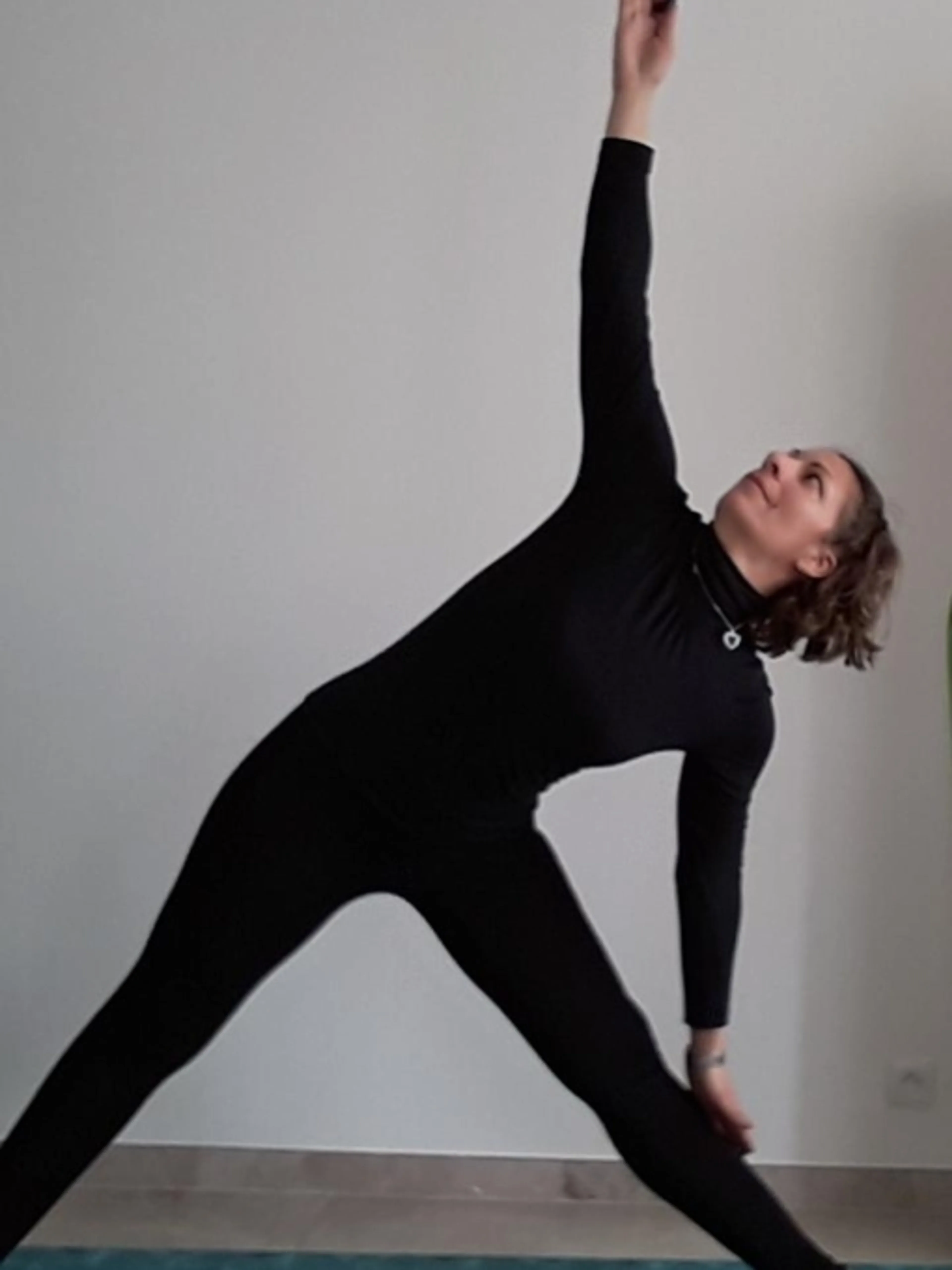 Image de présentation pour l'offre Cours de Yoga adulte/sénior avec professeur certifiée par Delphine