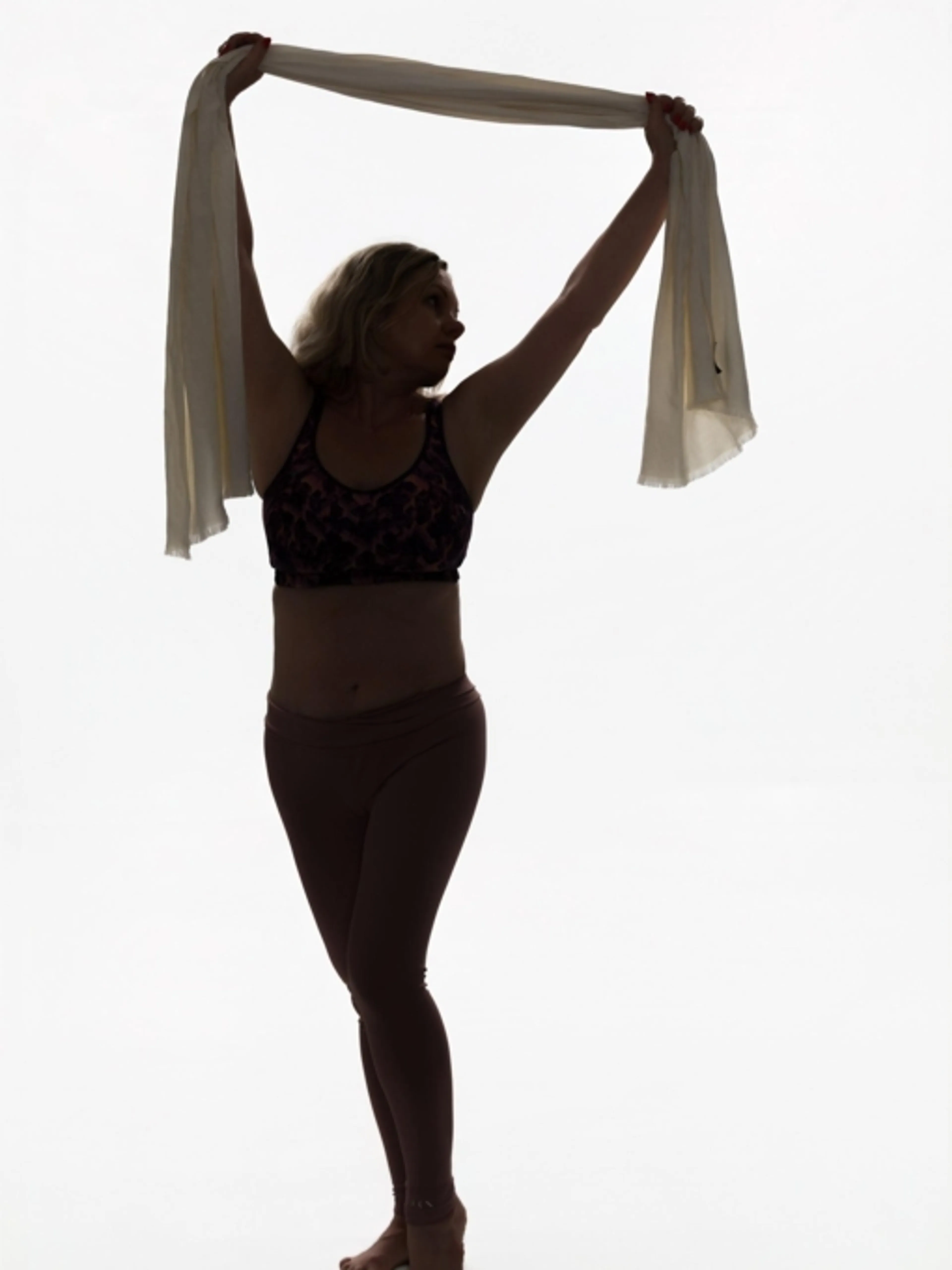 Image de présentation pour l'offre Matin radieux: énergie et équilibre hormonal en15 minutes top chrono - pour les femmes actives et très occupées (2) par Elena.Yoga Equilibre Hormonal