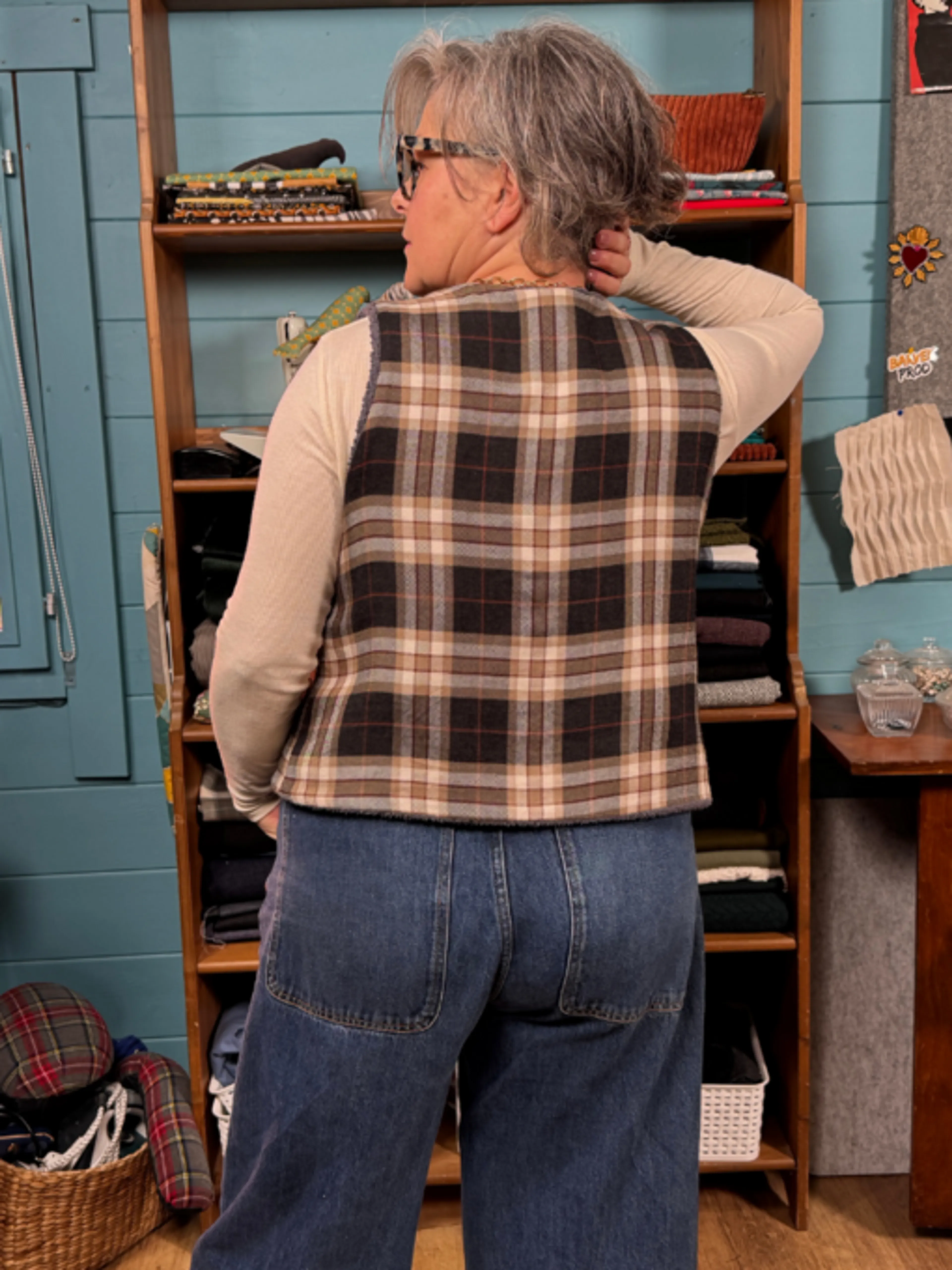 Image de présentation pour l'offre Masterclass - Le gilet Romie - Patron offert du 34 au 52 par Sophie alias Sewing So