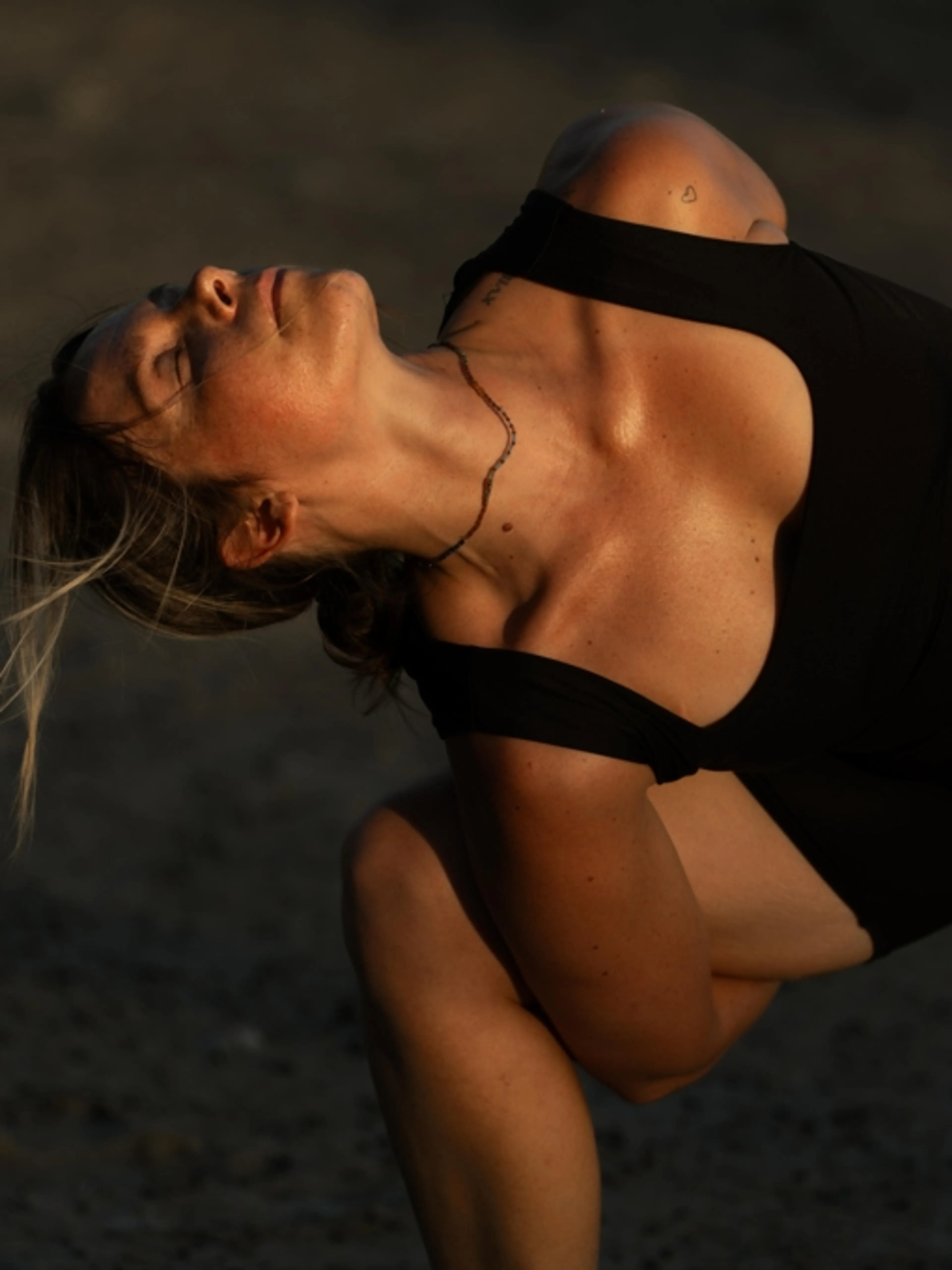Image de présentation pour l'offre Cours personnalisé : Yoga + Pilates, adapté a vos besoins, pour retrouver un corps mobile, flexible et sans douleurs par Julie