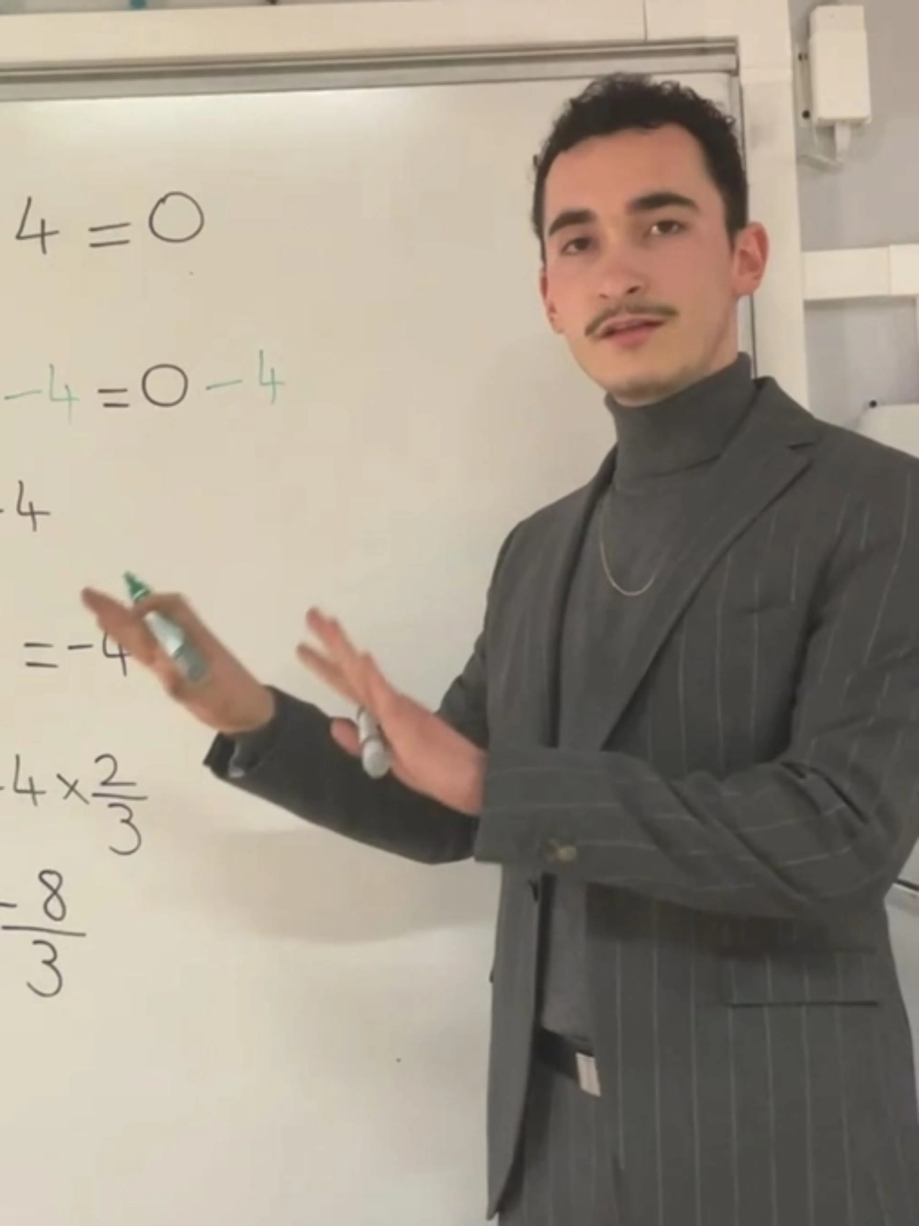 Brevet de mathématiques : calcul littéral.