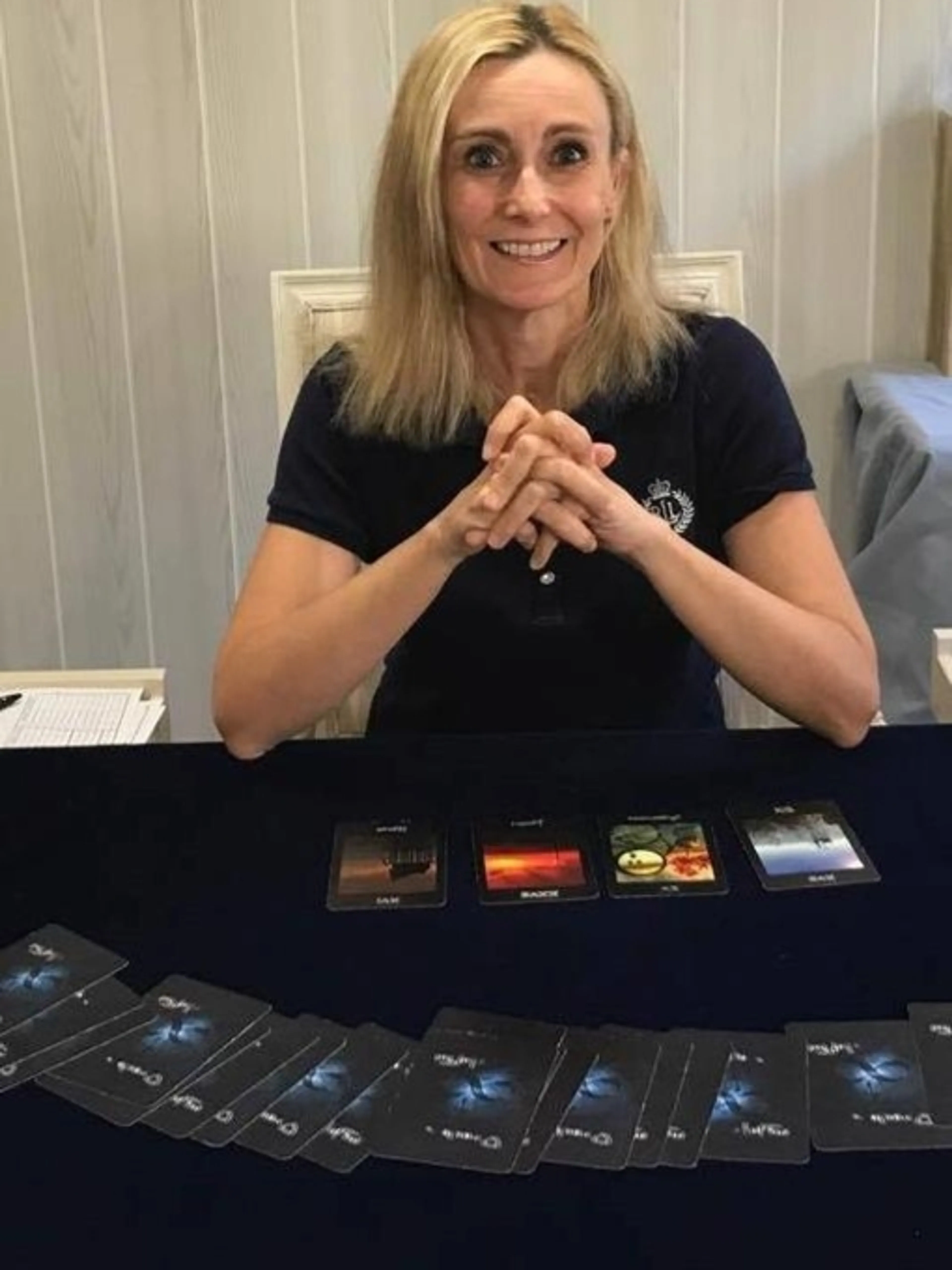Image de présentation pour l'offre Voyance  Conseil  ou  Thérapie Bréve Soin Energétique par Eleonore