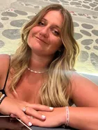 Cynthia vous présente ses services sur la plateforme Wooskill.