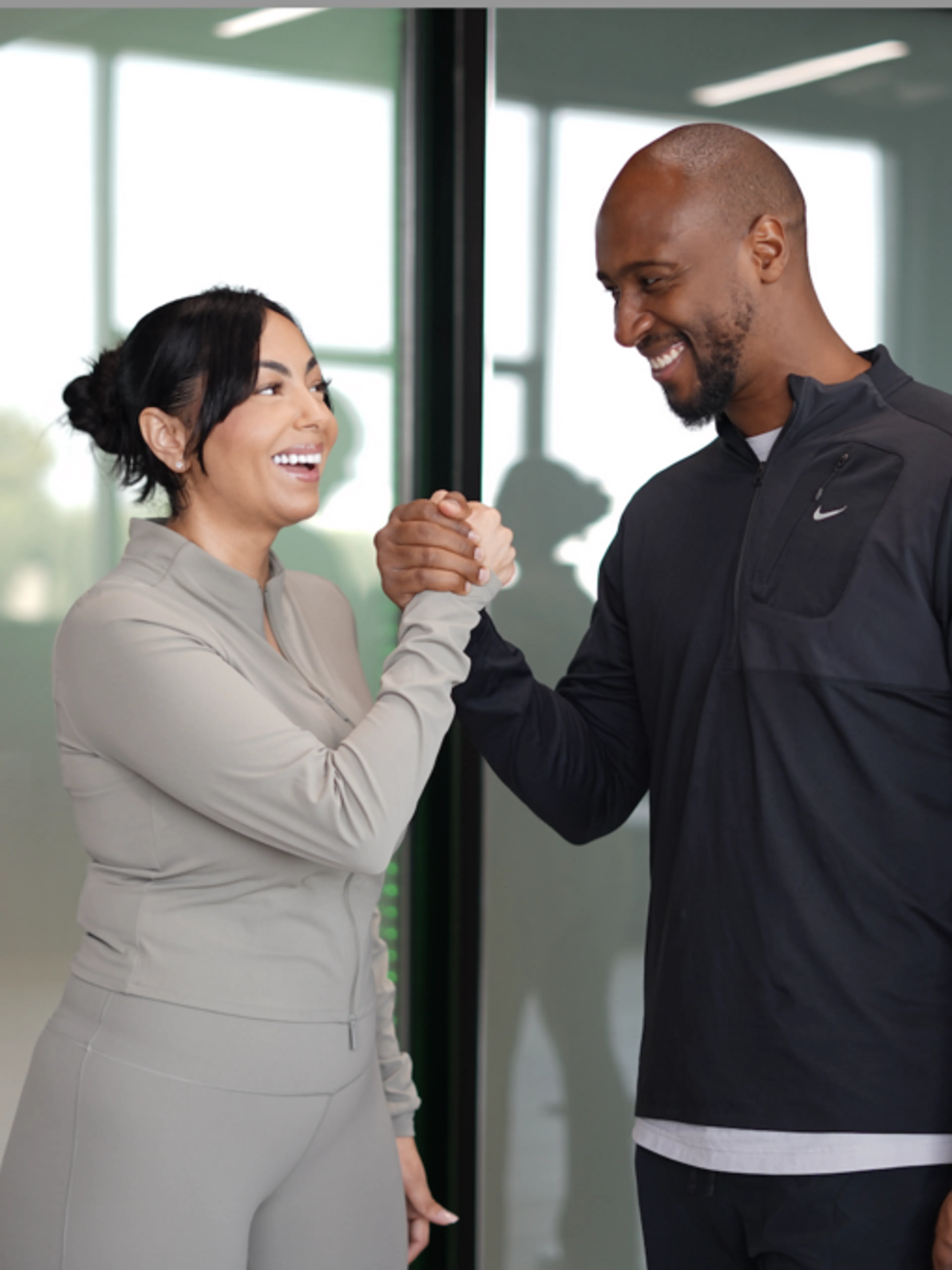 Image de présentation pour l'offre Découvrez les 10 secrets de la perte de poids de Booshra :
35 kg en 1 an ! par Coach Mamad