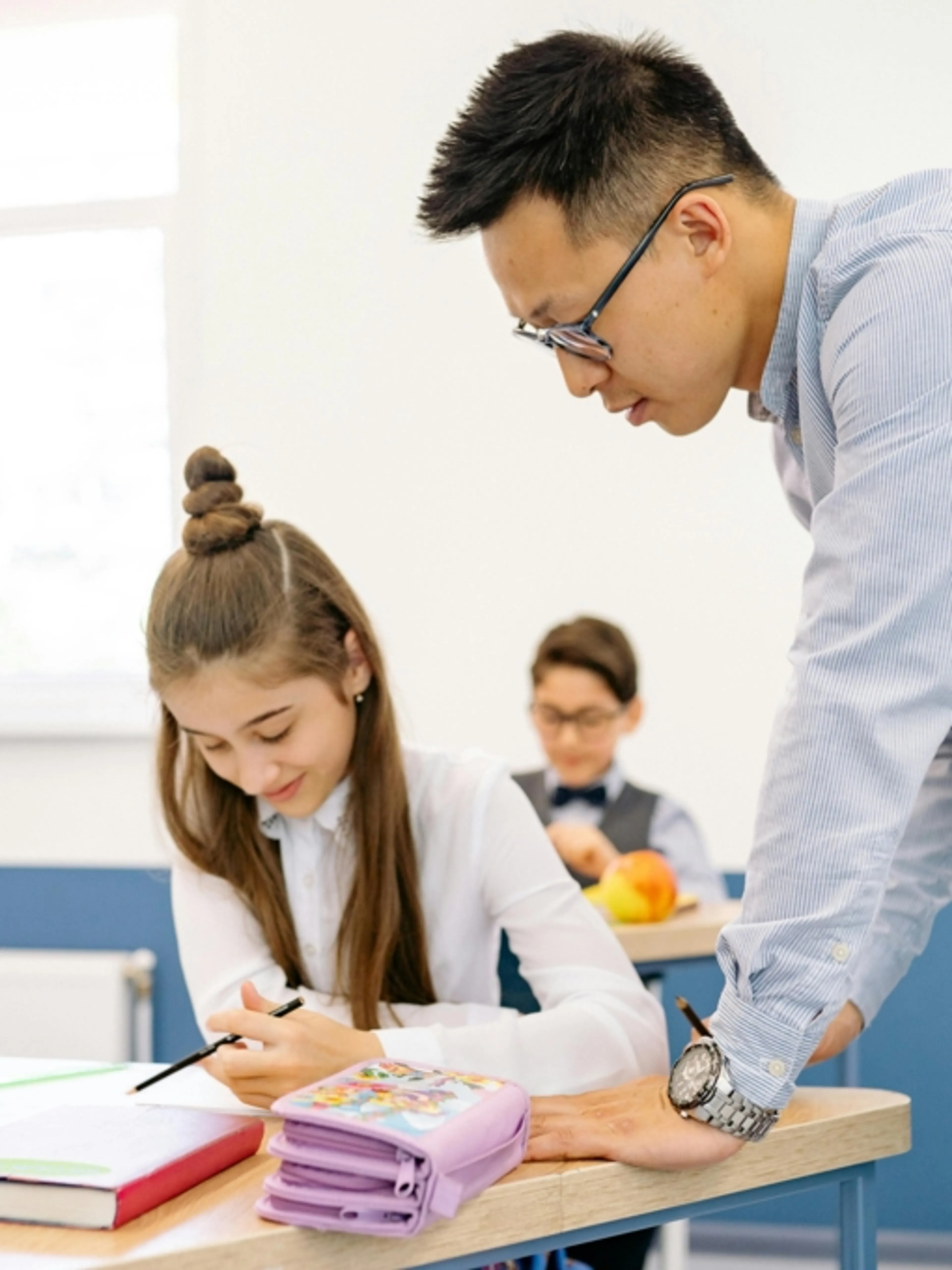 Ancien élève de l'E.N.S. puis de l'ESSEC, je suis consultant en organisation et professeur en cours particulier expérimenté.