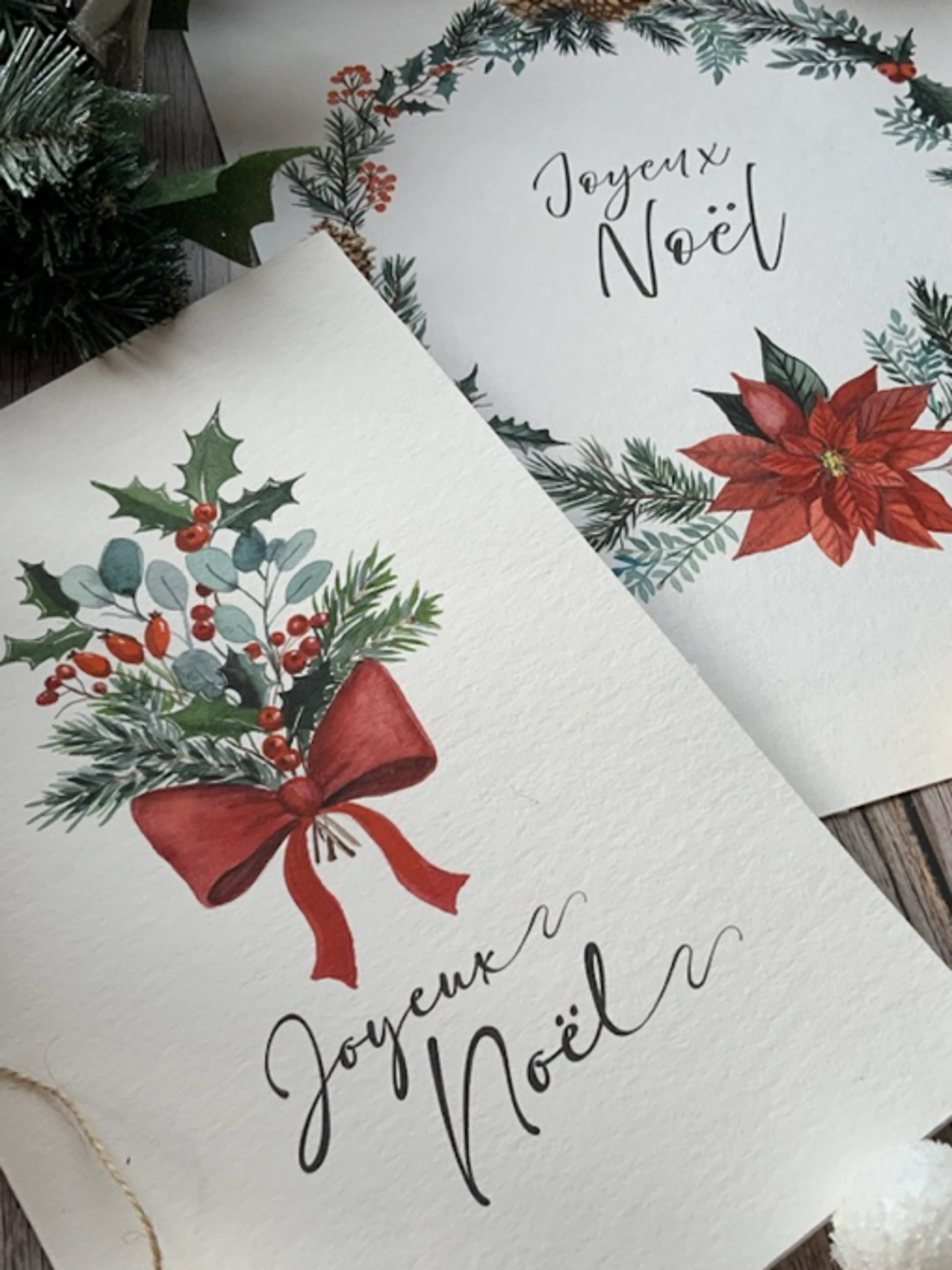 Image de présentation pour l'offre Apprendre à créer une magnifique carte de vœux de Noël à l’aquarelle 🎄 par Aude