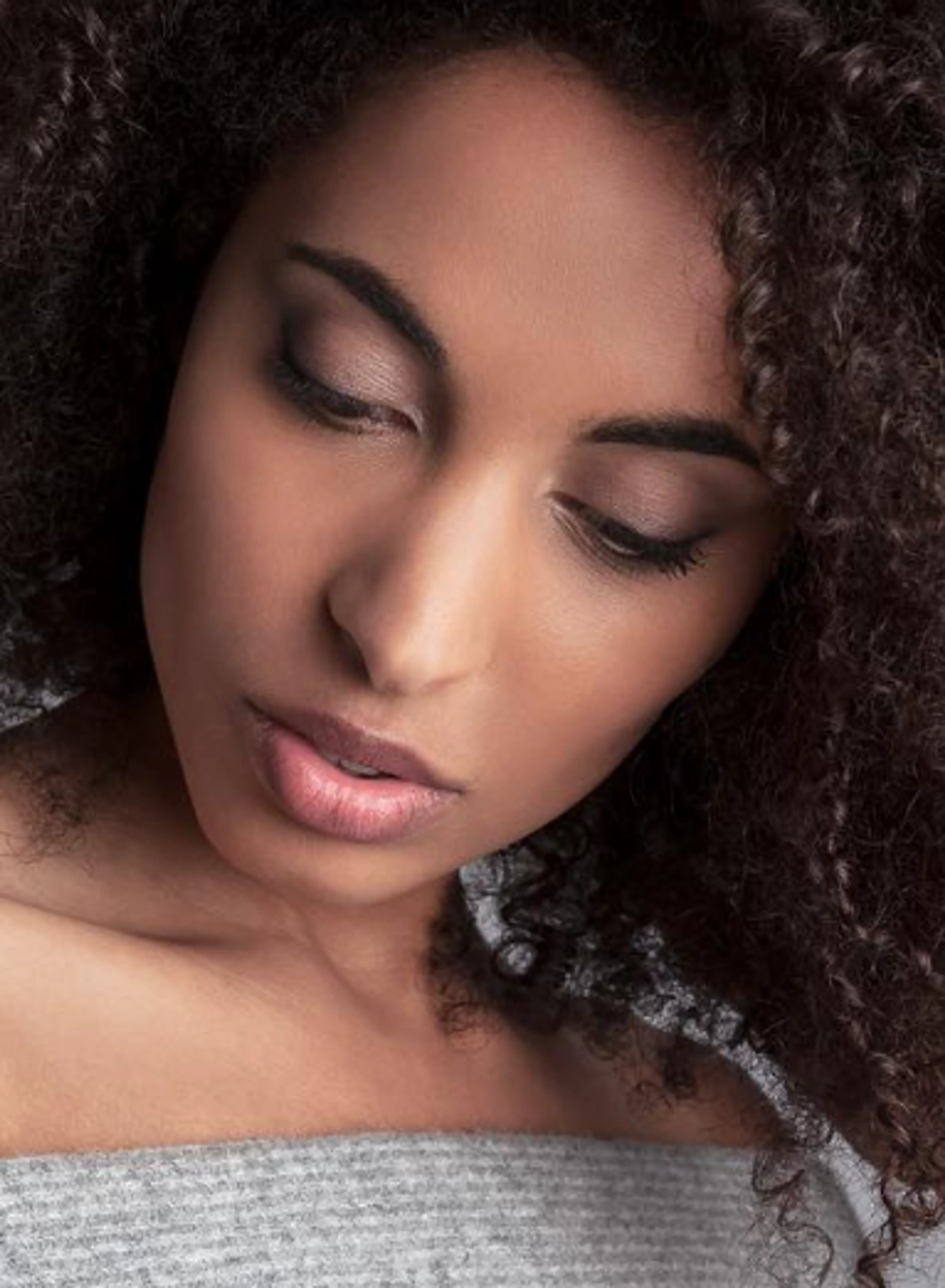 Image de présentation pour l'offre Cours de maquillage quotidien, soirée, mariage tout niveau ! Individuel ou collectif. Makeup artist diplômée D'ITM Paris par Jennifer
