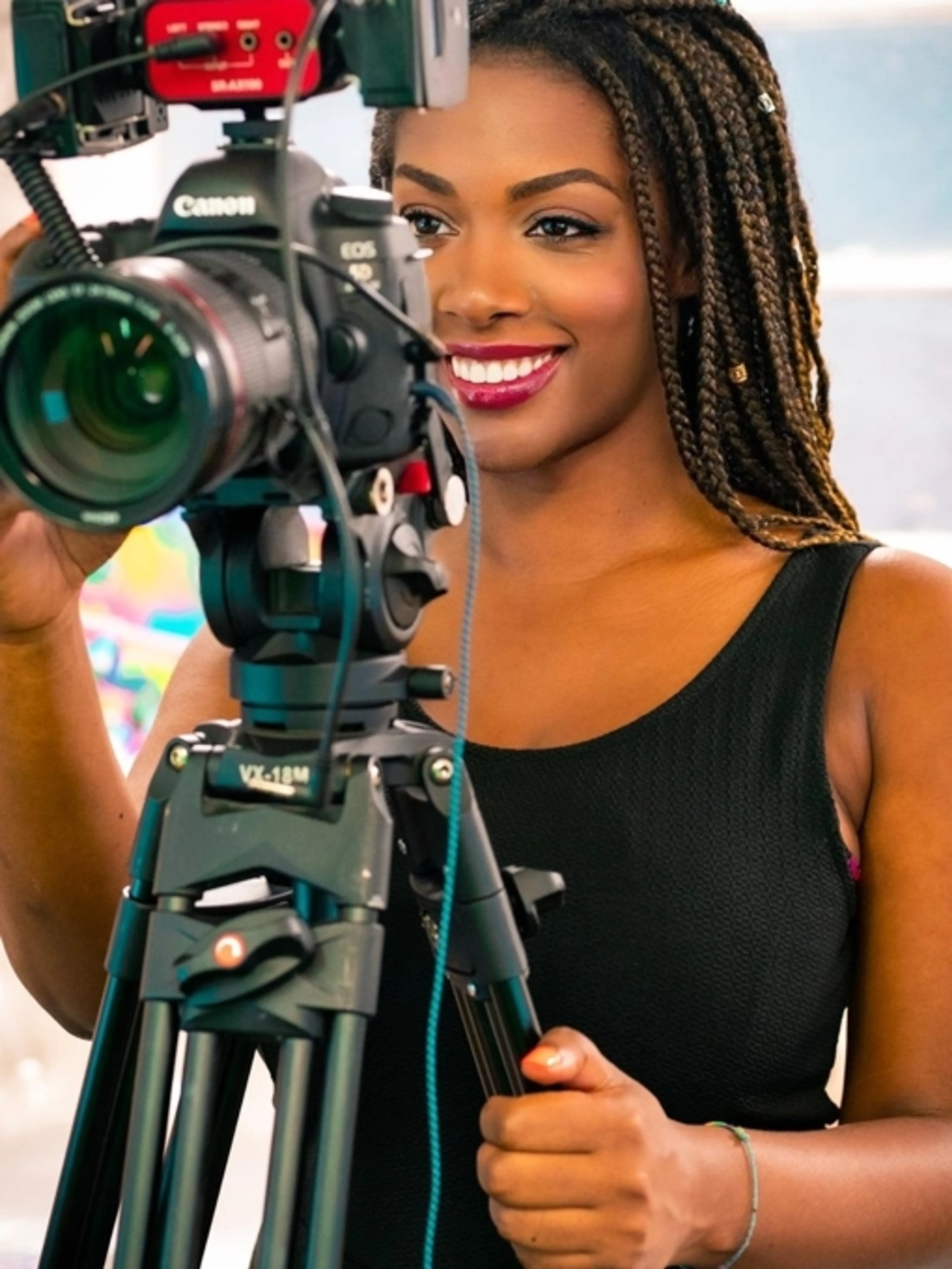 Image de présentation pour l'offre 🌟 Deviens créateur de contenu UGC, décroche tes premières collaborations et rejoins mon réseau de marques & lieux prestigieux par Chrystal Casting