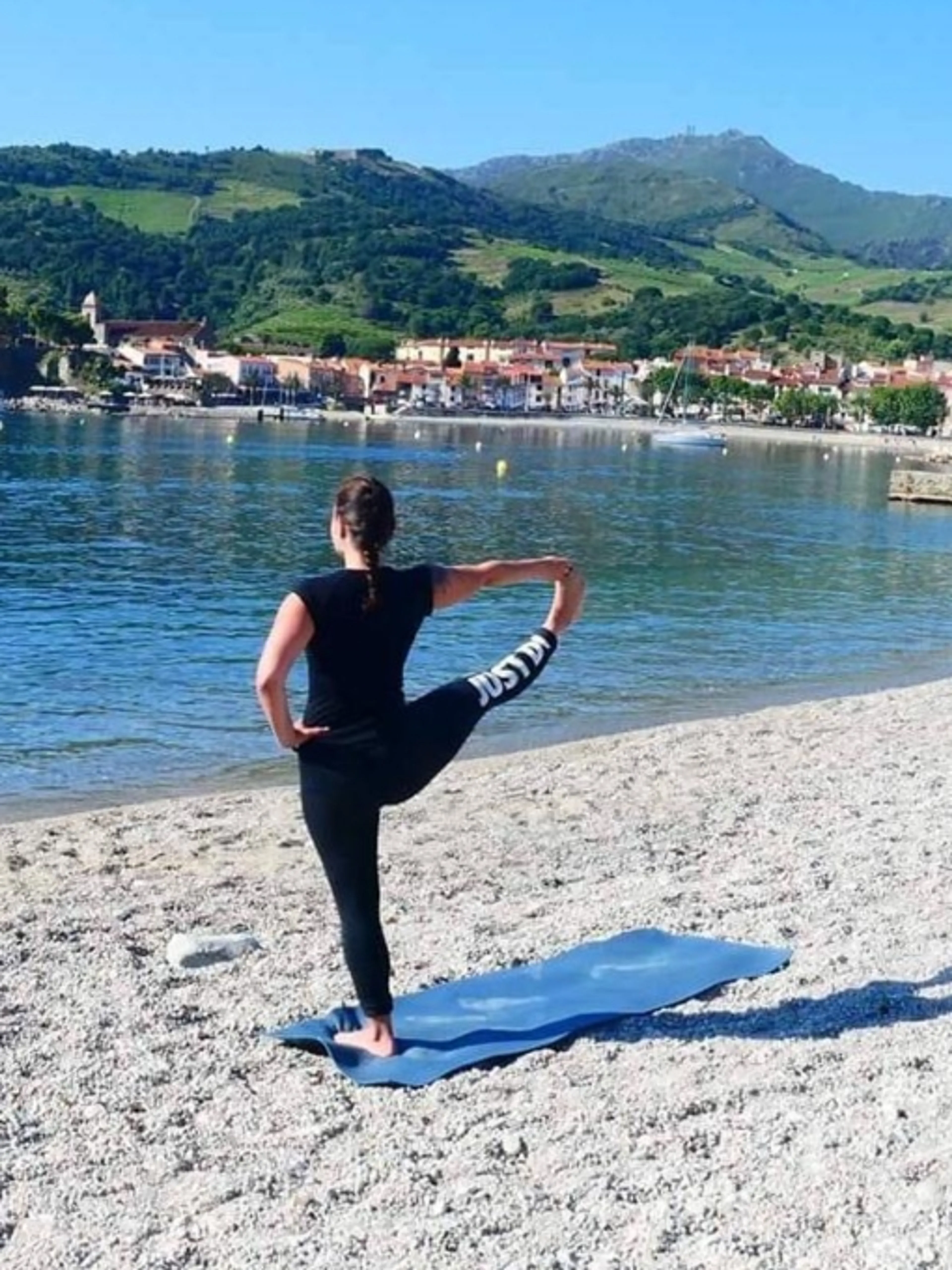 Cours de yoga pré natal avec la méthode Bernadette de Gasquet.