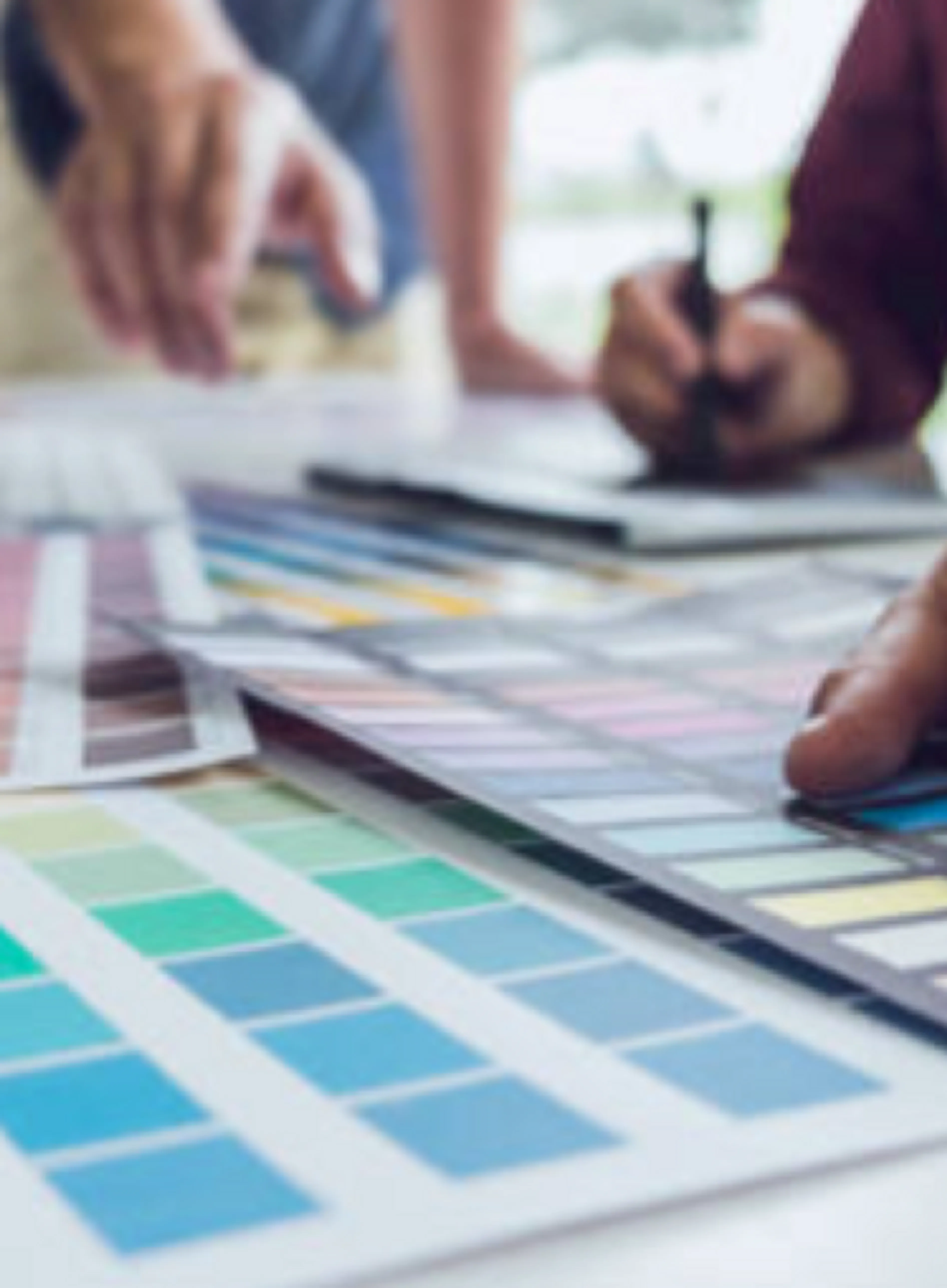 Image de présentation pour l'offre Explorez la magie des couleurs avec ma séance conseils & astuces en décoration intérieure ! Tout niveau! par Nurhan