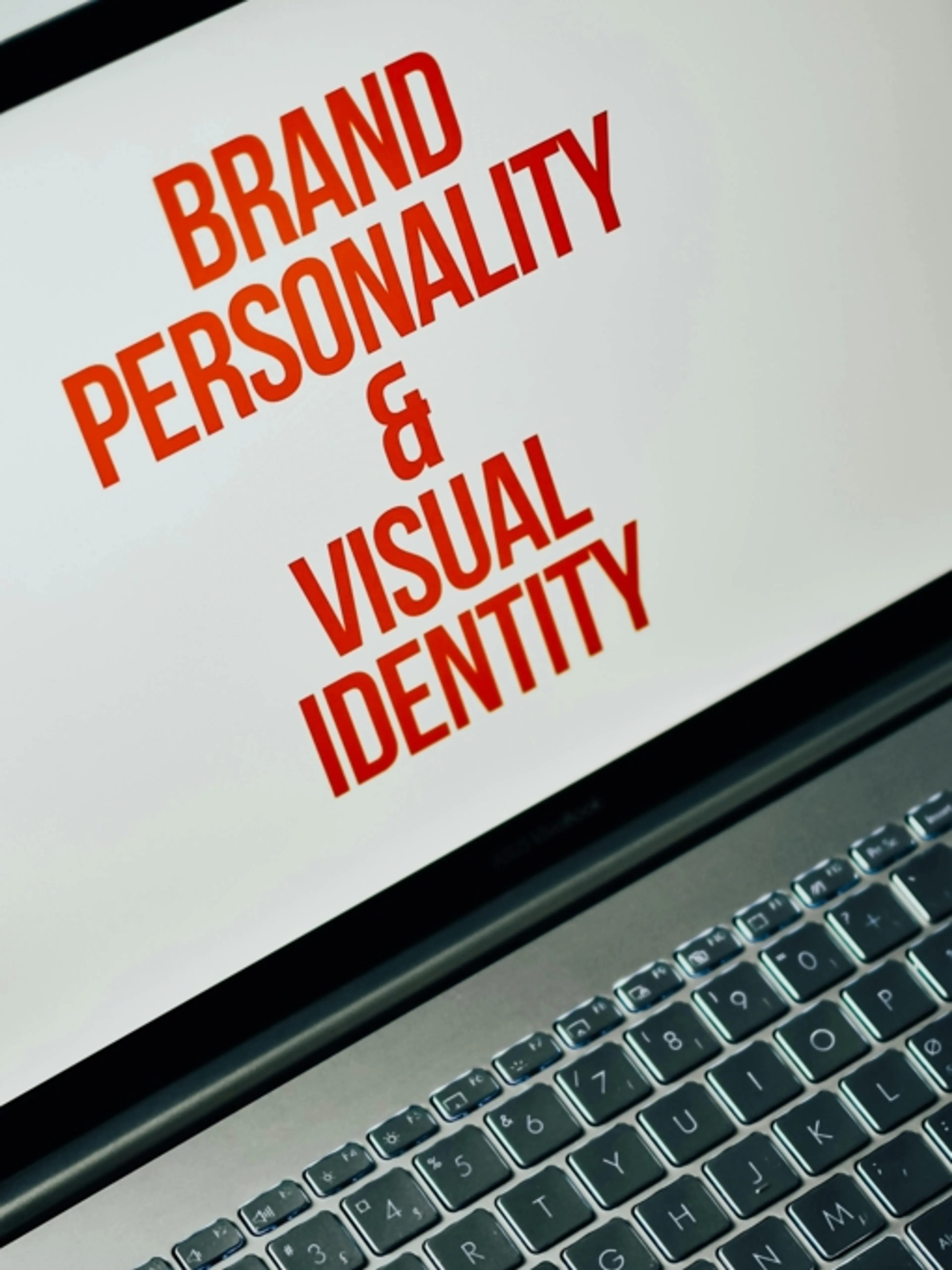 Devenez remarquable : créer une identité visuelle percutante pour votre entreprise