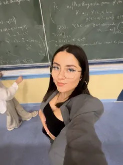 Image de présentation pour l'offre 🎓 Pack Complet – Révision BAC Spé Maths + 29 fiches : Les Fonctions par Ines