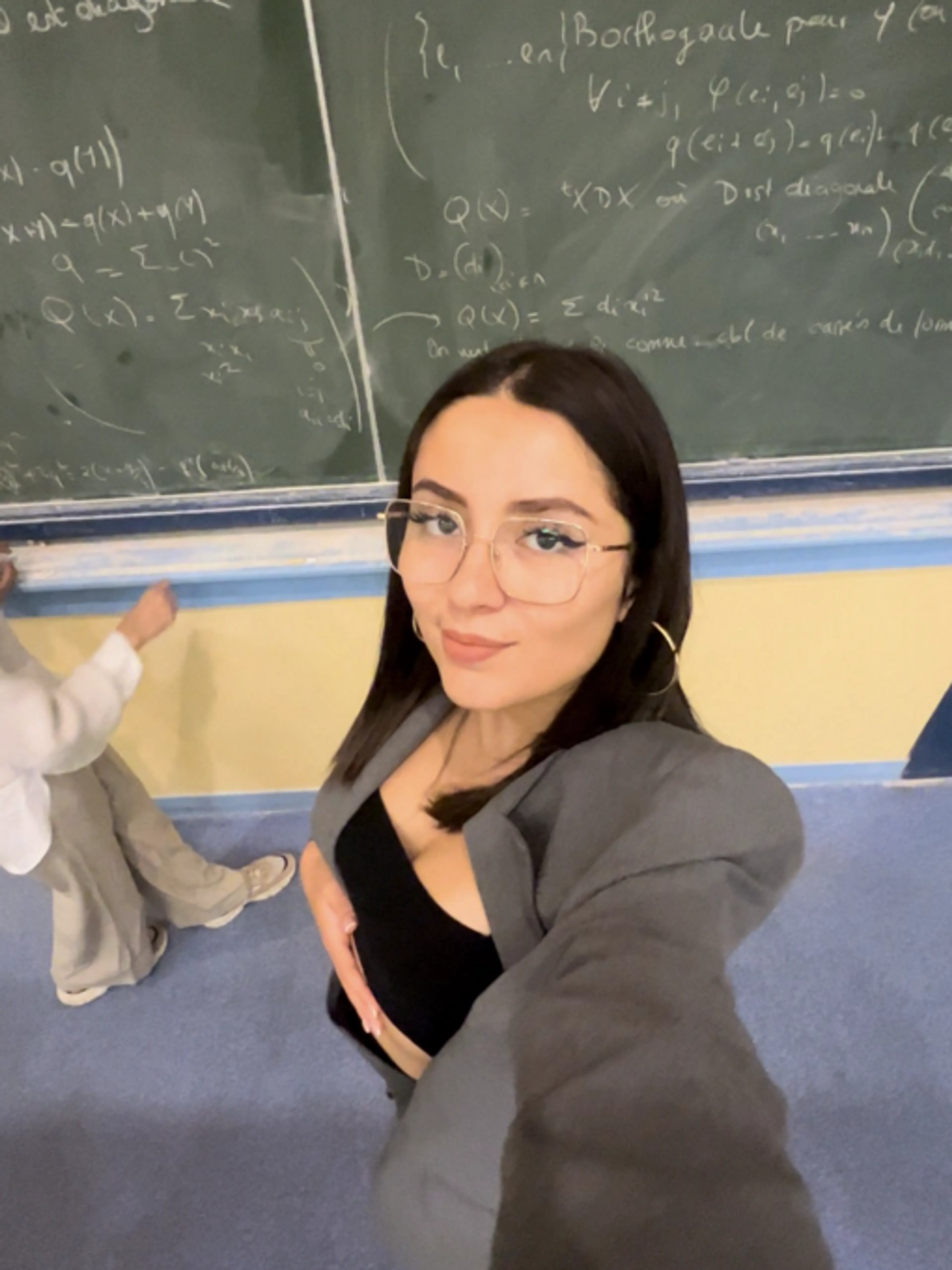 Image de présentation pour l'offre 🎓 Pack Complet – Révision BAC Spé Maths + 29 fiches : Les Fonctions par Ines