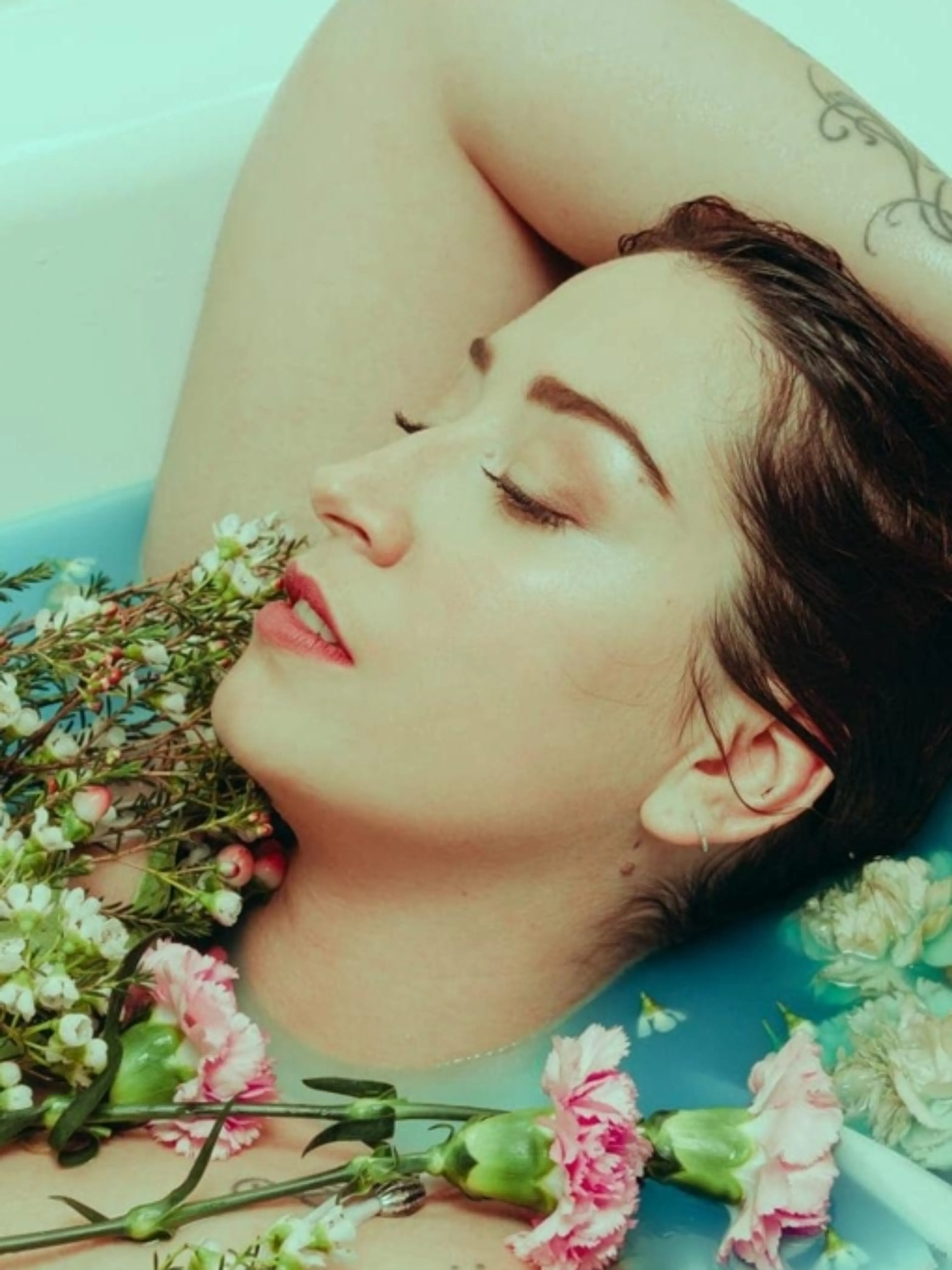 Image de présentation pour l'offre Révélez votre beauté naturelle avec mes cours de maquillage personnalisés ! par Alyss