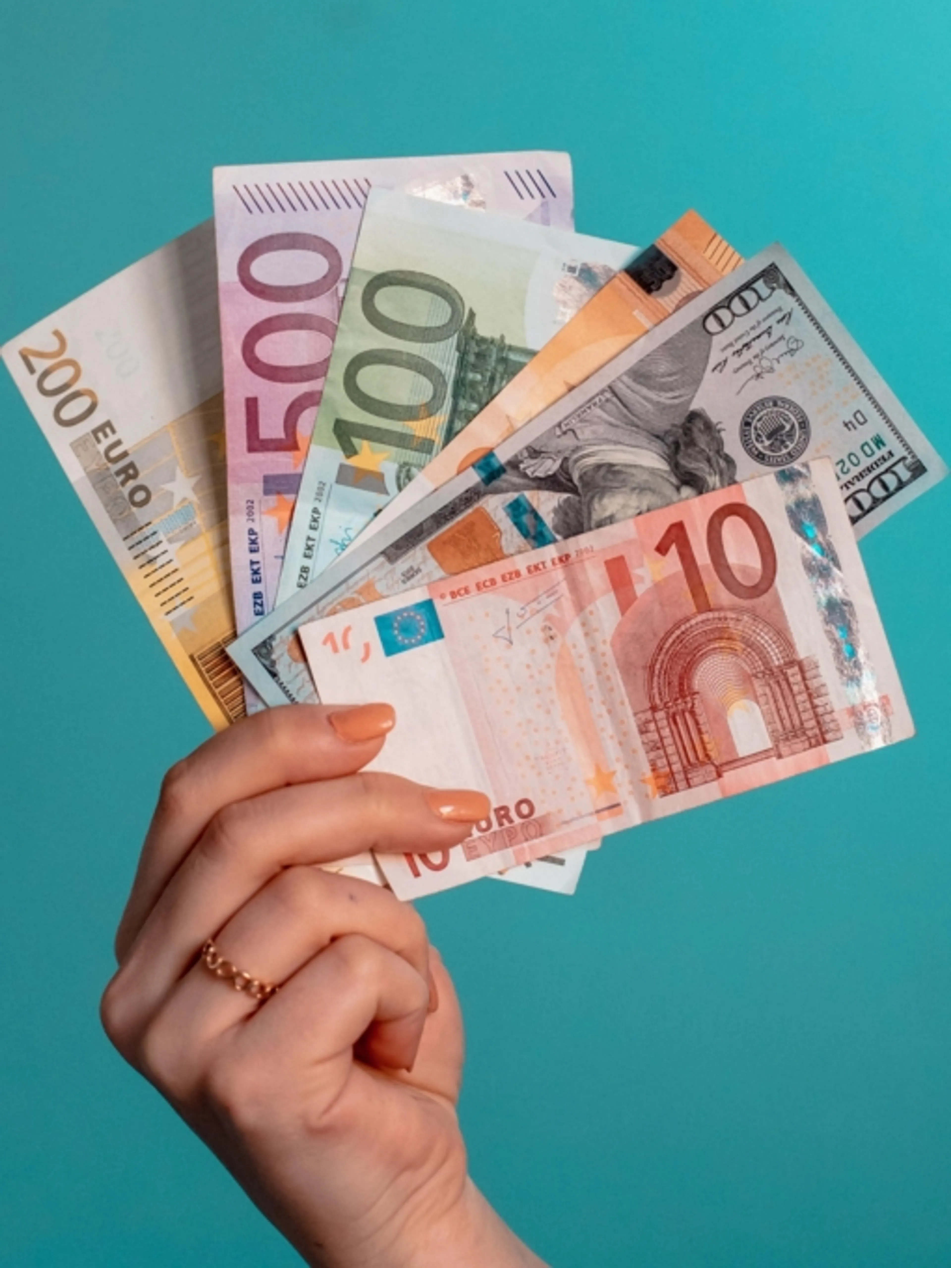 Image de présentation pour l'offre Accompagnement vers la liberté financière : de la gestion du budget jusqu'à la création de revenus passifs qui couvrent vos dépenses. par Bruno
