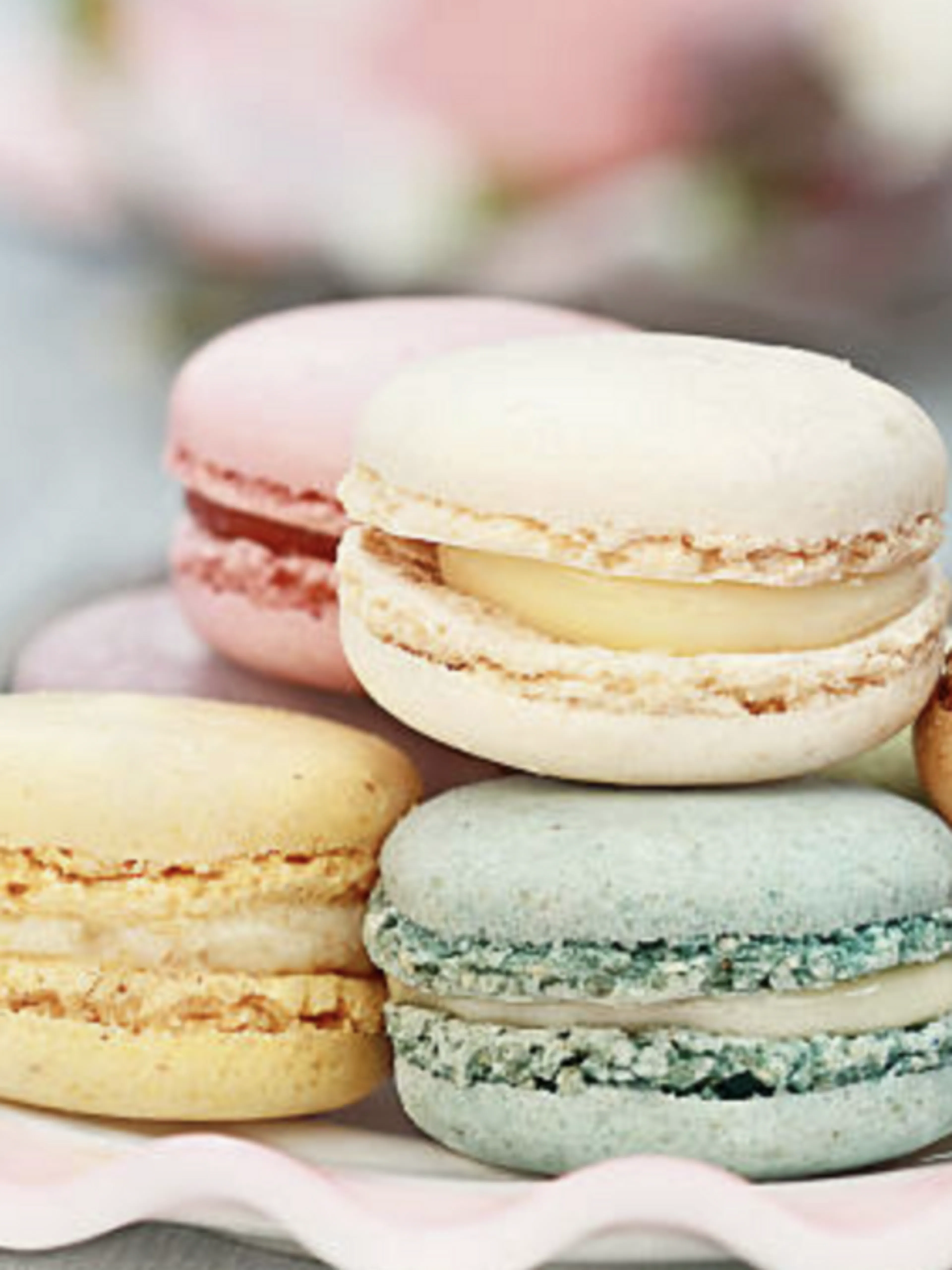 Image de présentation pour l'offre Apprenez à réaliser vos propres macarons ! par Abdel