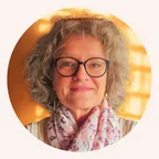 Karine Hecker | Numérologue vous présente ses services sur la plateforme Wooskill.